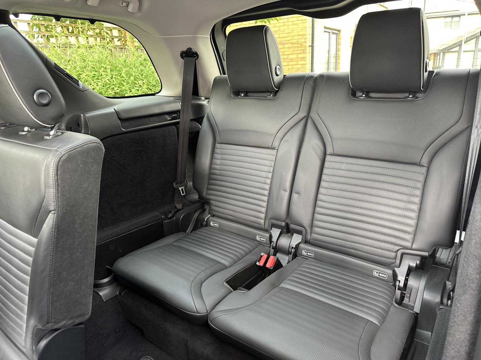 Land Rover Discovery 3.0 TD V6 HSE Luxury SUV 5dr Diesel Auto 4WD Euro 6 (s/s) (258 ps)