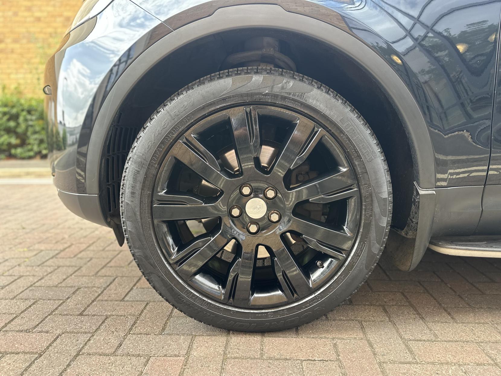 Land Rover Discovery 3.0 TD V6 HSE Luxury SUV 5dr Diesel Auto 4WD Euro 6 (s/s) (258 ps)