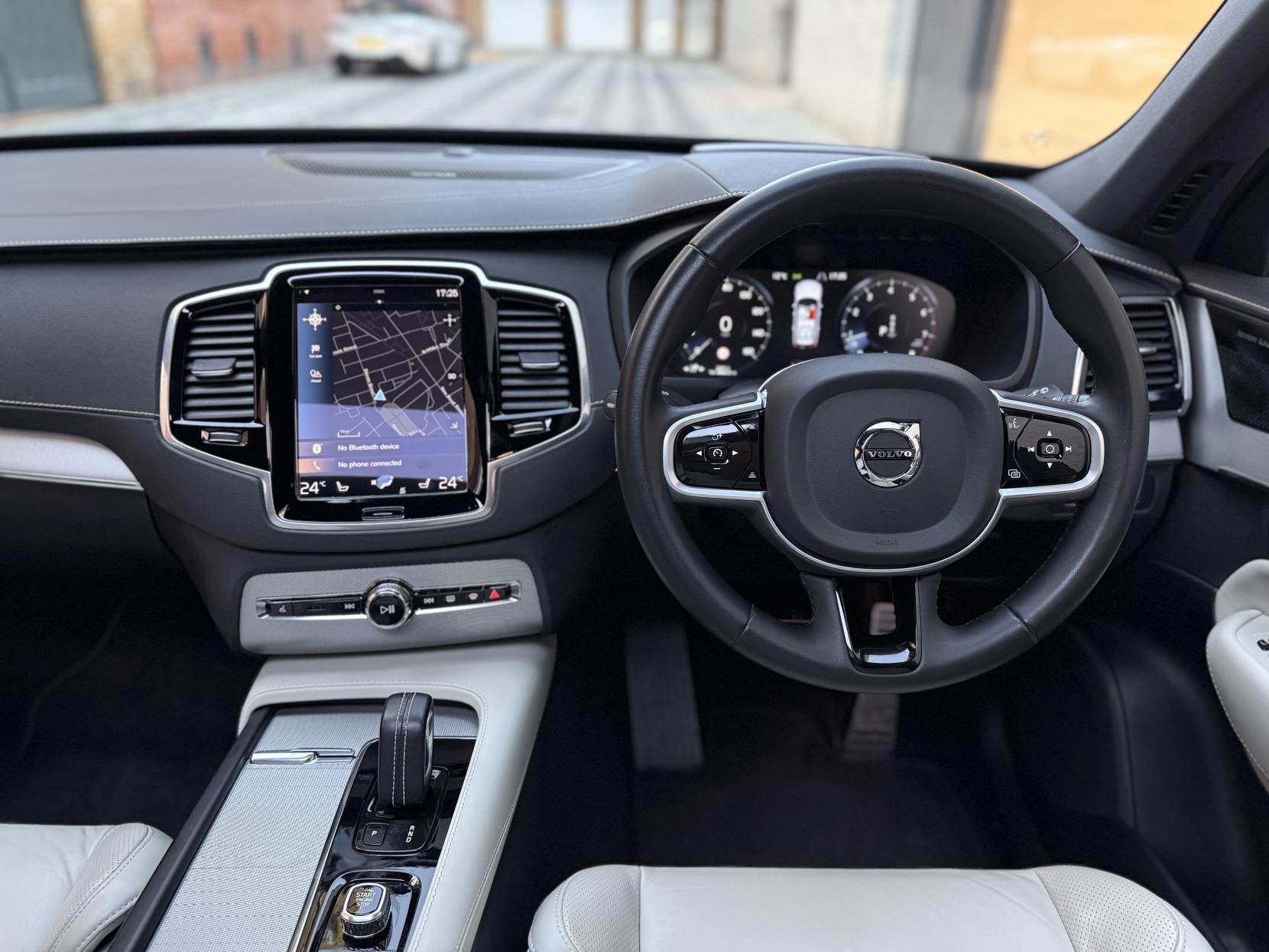Volvo XC90 2.0 B5 MHEV R-Design Pro SUV 5dr Petrol Hybrid Auto 4WD Euro 6 (s/s) (250 ps)