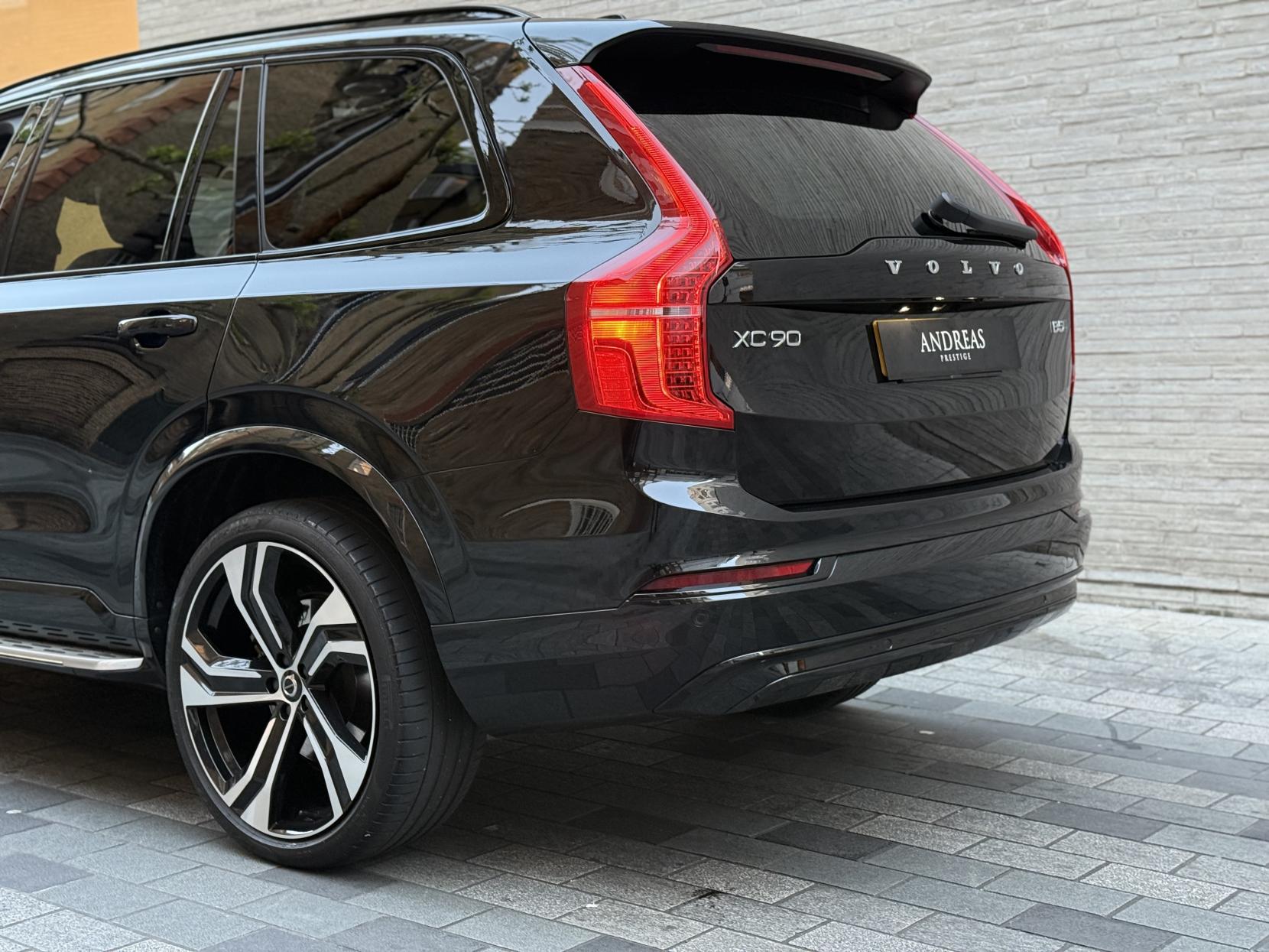 Volvo XC90 2.0 B5 MHEV R-Design Pro SUV 5dr Petrol Hybrid Auto 4WD Euro 6 (s/s) (250 ps)