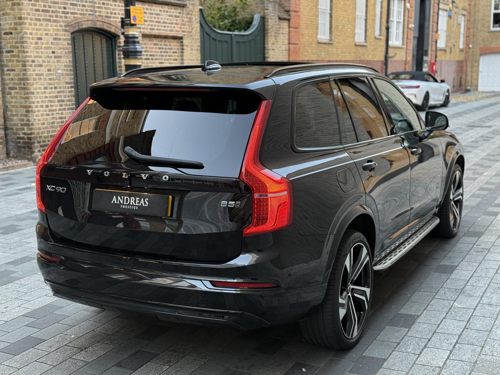 Volvo XC90 2.0 B5 MHEV R-Design Pro SUV 5dr Petrol Hybrid Auto 4WD Euro 6 (s/s) (250 ps)