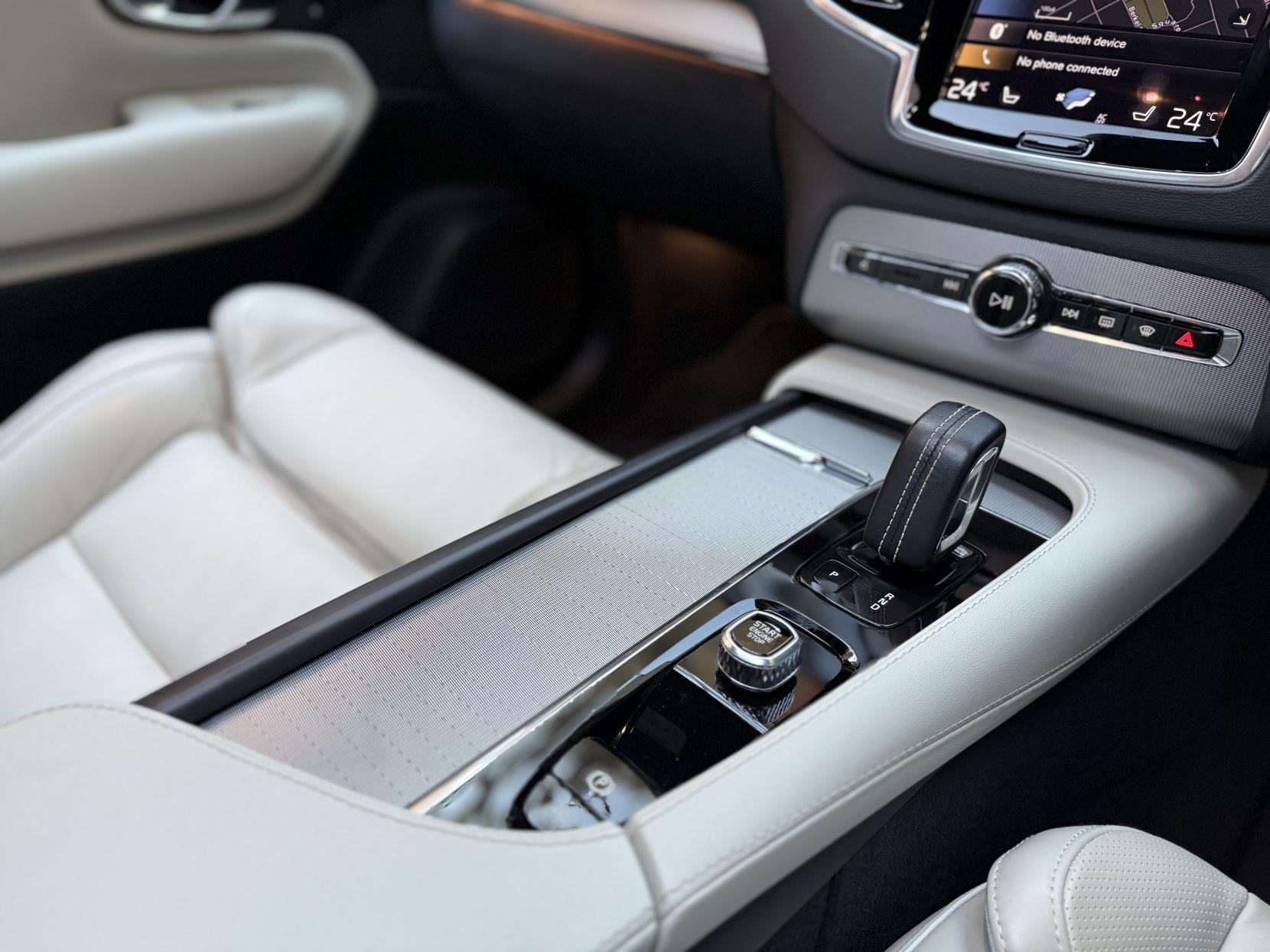 Volvo XC90 2.0 B5 MHEV R-Design Pro SUV 5dr Petrol Hybrid Auto 4WD Euro 6 (s/s) (250 ps)