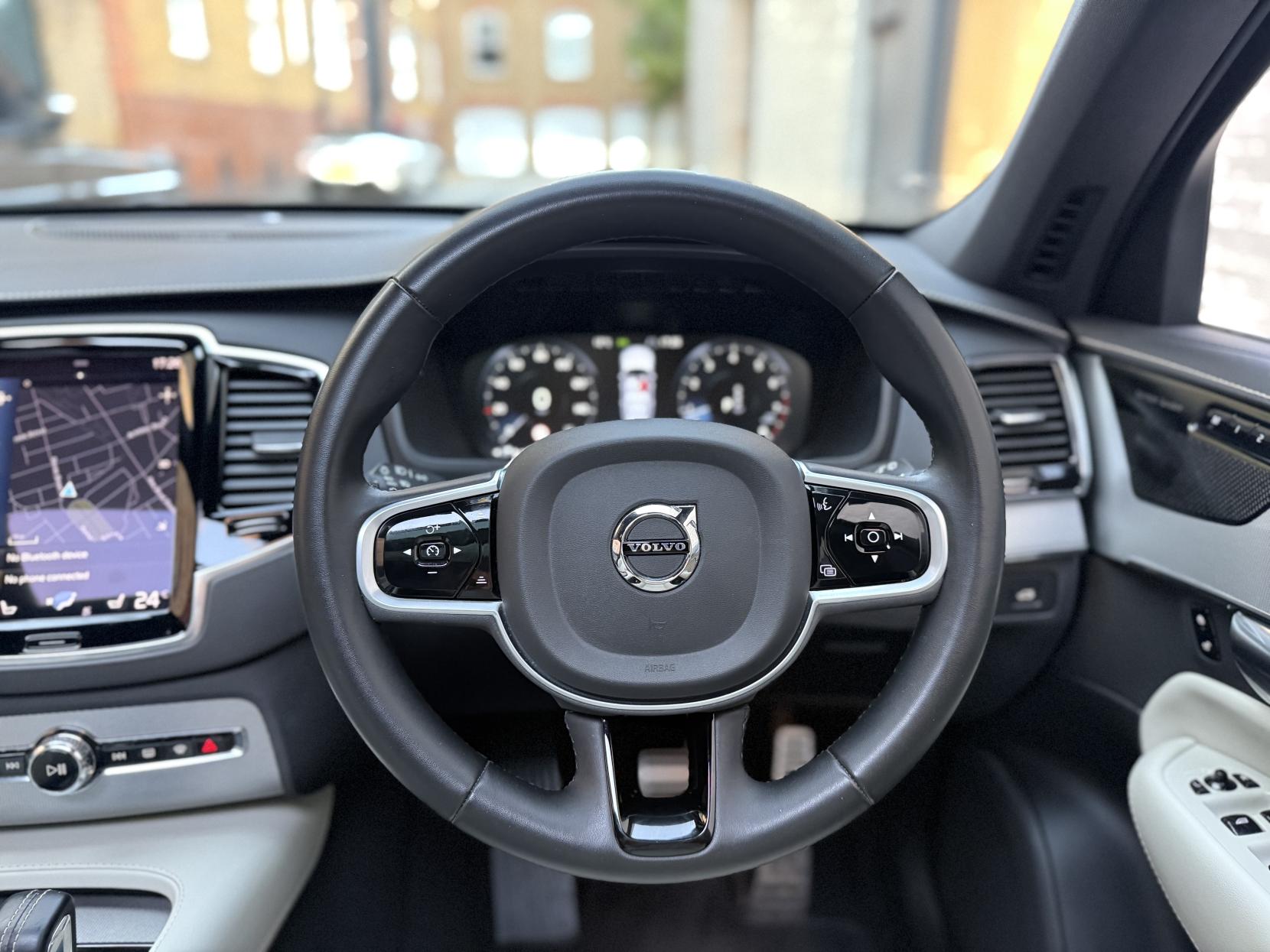 Volvo XC90 2.0 B5 MHEV R-Design Pro SUV 5dr Petrol Hybrid Auto 4WD Euro 6 (s/s) (250 ps)