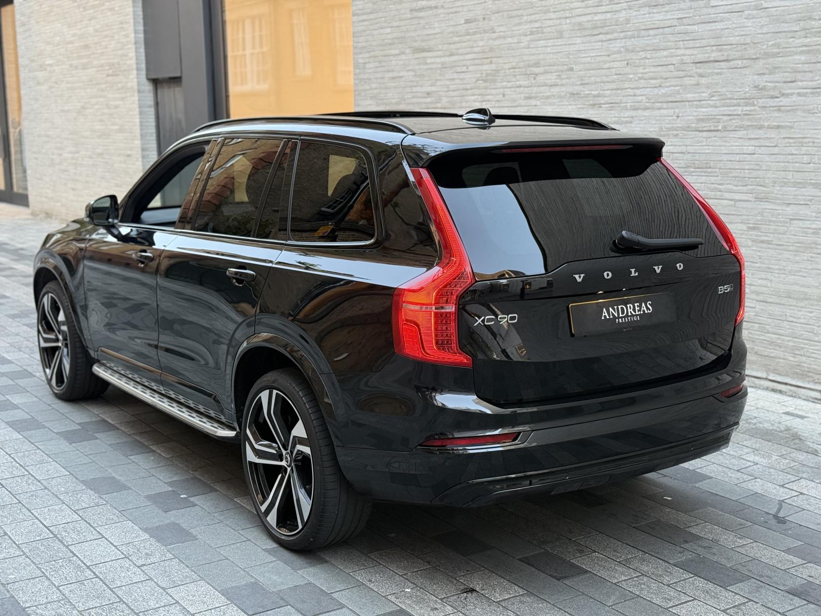 Volvo XC90 2.0 B5 MHEV R-Design Pro SUV 5dr Petrol Hybrid Auto 4WD Euro 6 (s/s) (250 ps)