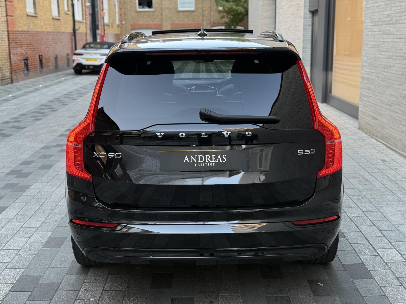 Volvo XC90 2.0 B5 MHEV R-Design Pro SUV 5dr Petrol Hybrid Auto 4WD Euro 6 (s/s) (250 ps)