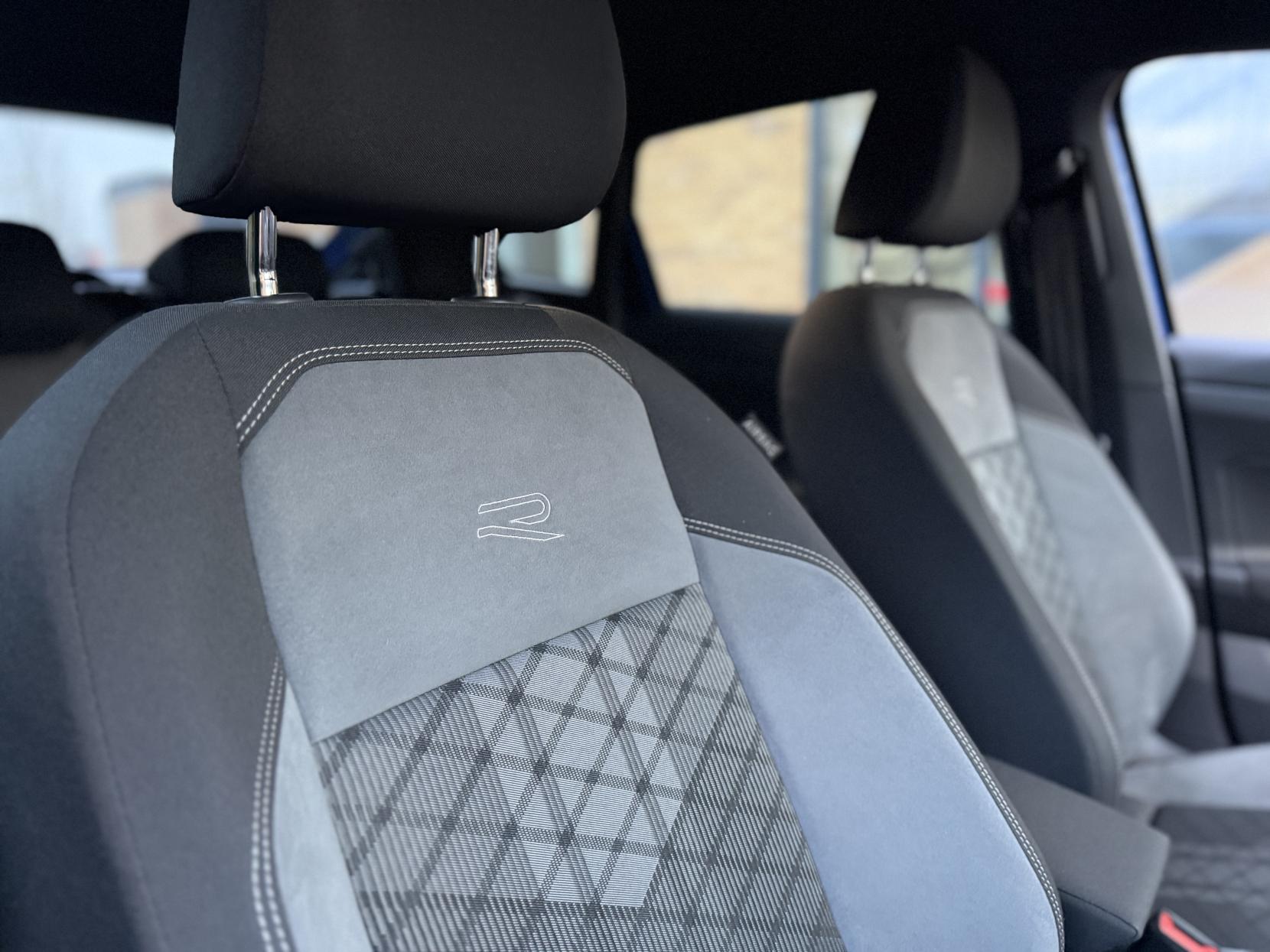 Volkswagen Taigo 1.0 TSI R-Line SUV 5dr Petrol DSG Euro 6 (s/s) (110 ps)