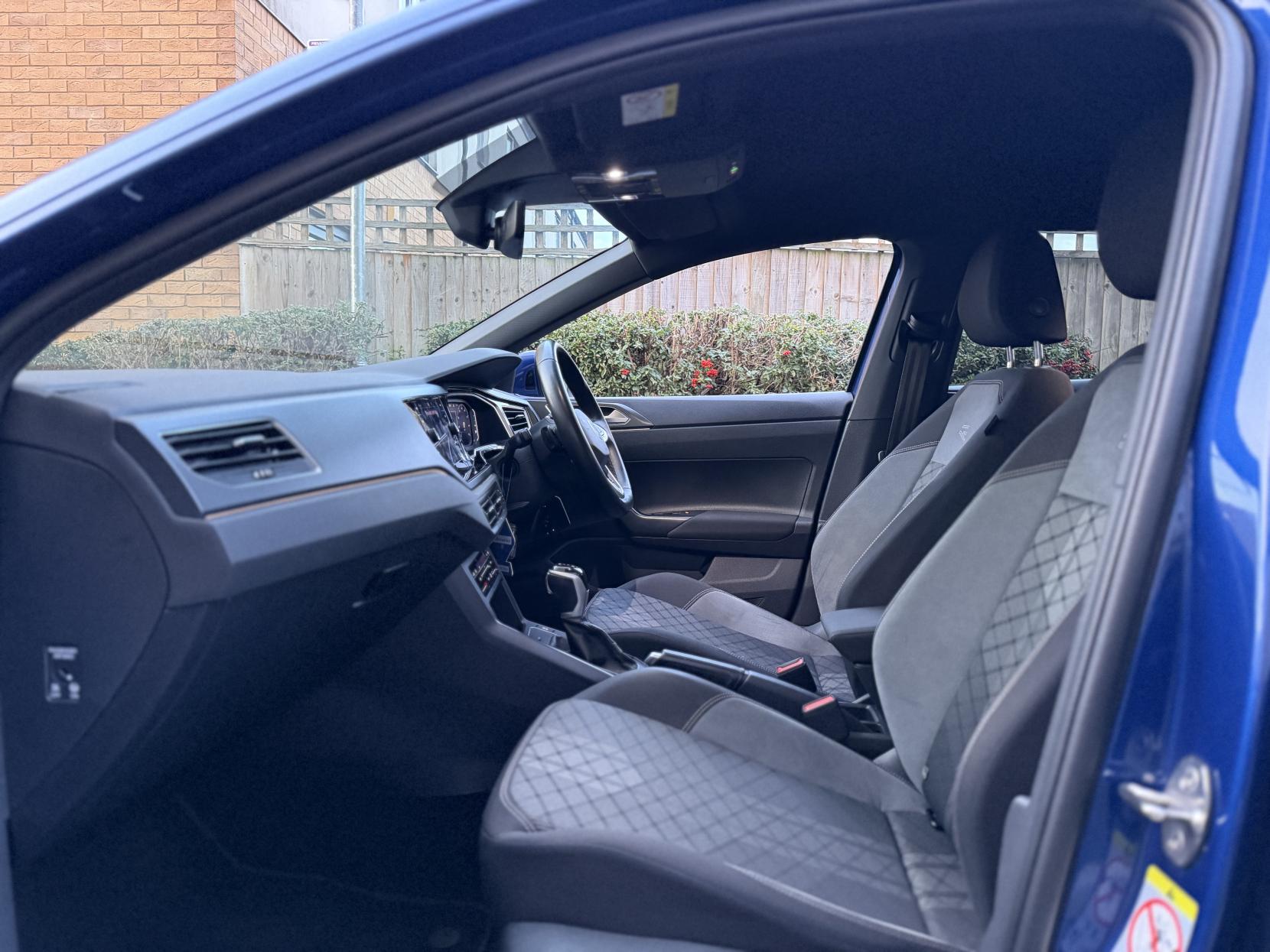 Volkswagen Taigo 1.0 TSI R-Line SUV 5dr Petrol DSG Euro 6 (s/s) (110 ps)