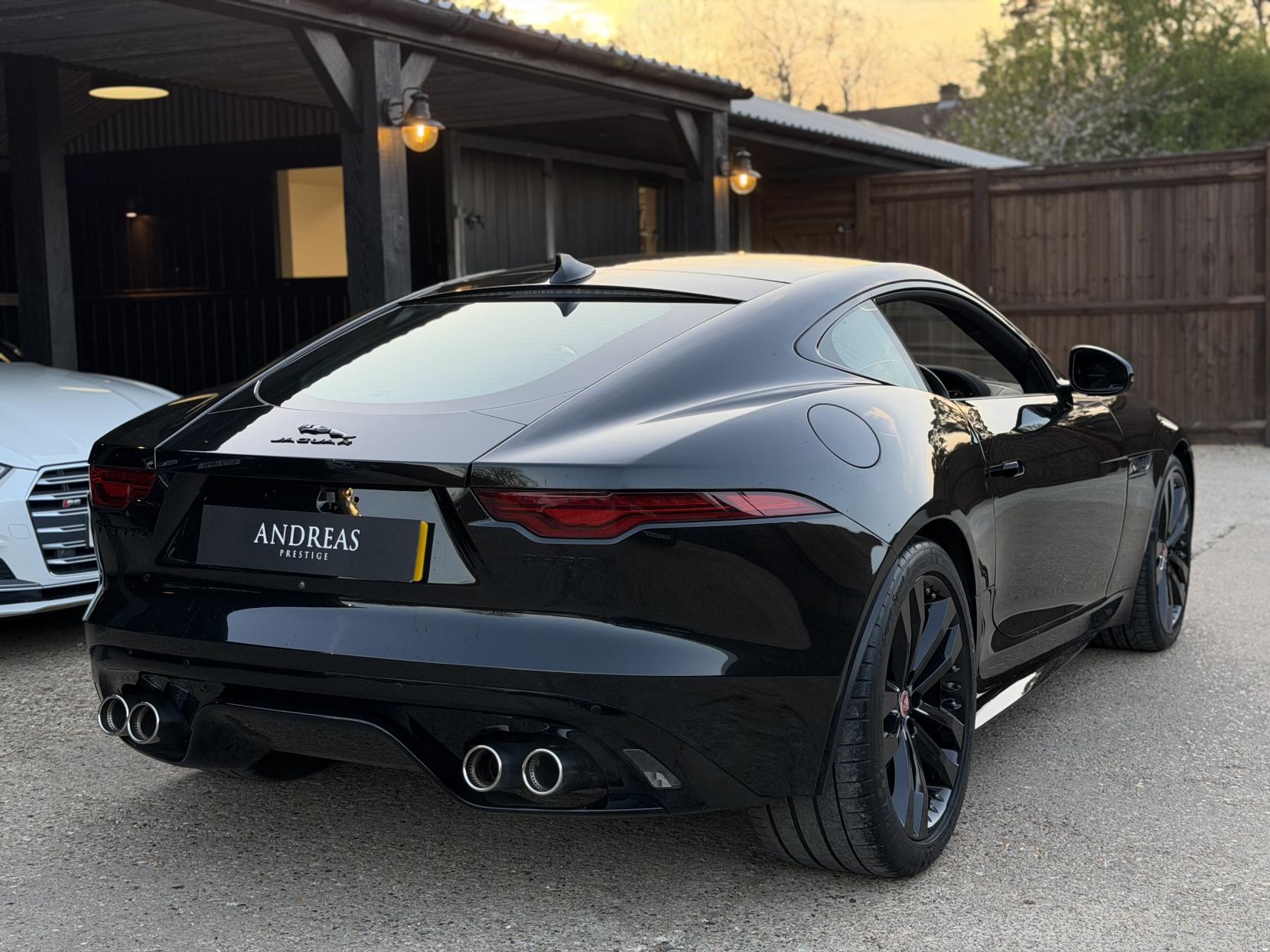 Jaguar F-Type 5.0 V8 R-Dynamic Black Coupe 2dr Petrol Auto Euro 6 (s/s) (450 ps)