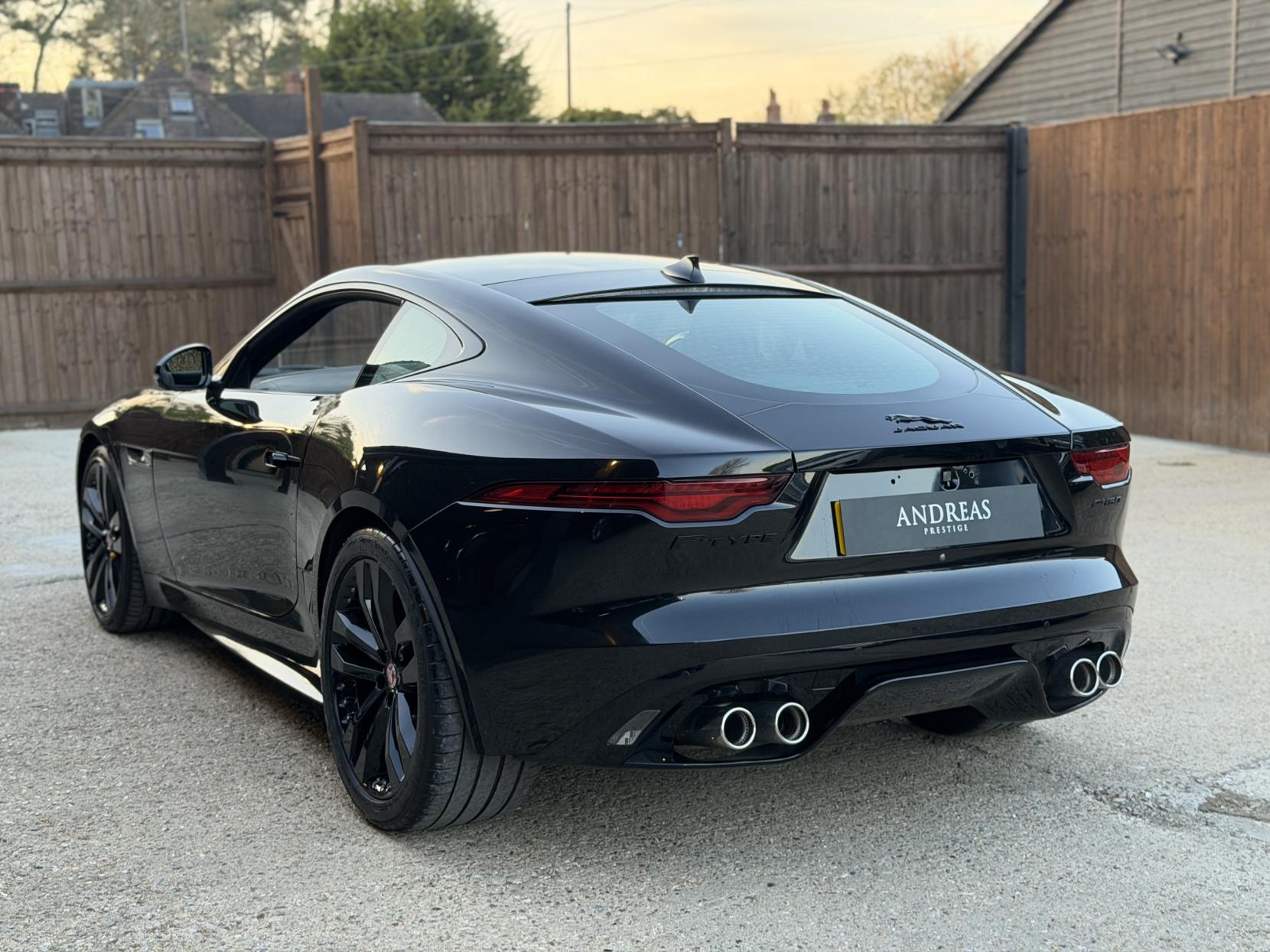 Jaguar F-Type 5.0 V8 R-Dynamic Black Coupe 2dr Petrol Auto Euro 6 (s/s) (450 ps)