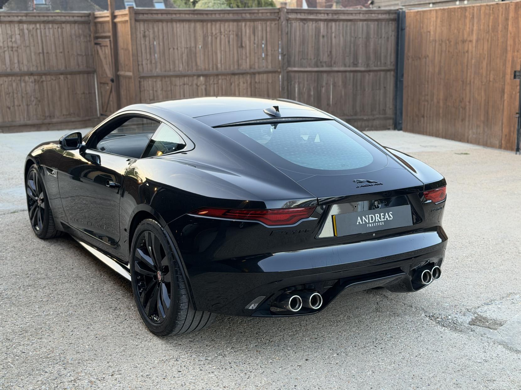Jaguar F-Type 5.0 V8 R-Dynamic Black Coupe 2dr Petrol Auto Euro 6 (s/s) (450 ps)