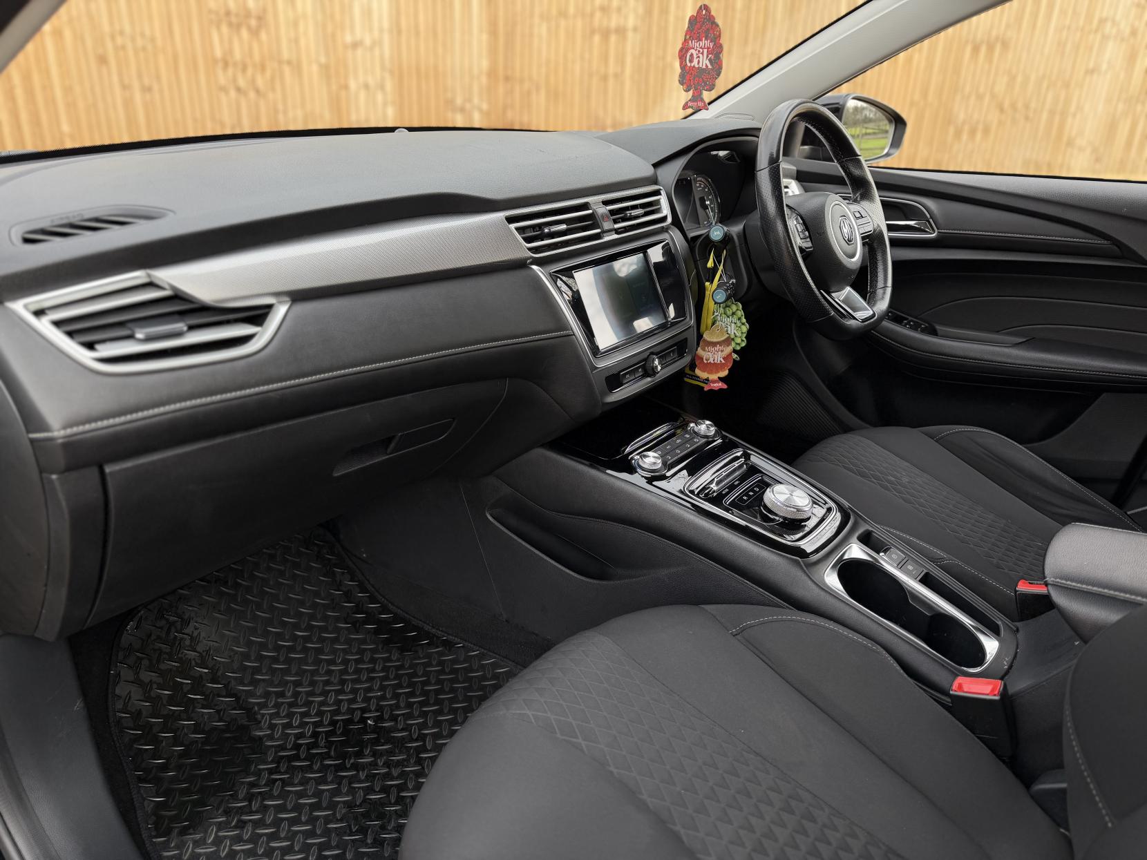 MG MG5 61.1kWh Excite Long Range Estate 5dr Electric Auto (156 ps)