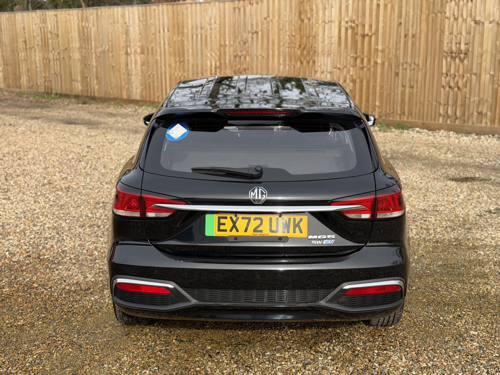 MG MG5 61.1kWh Excite Long Range Estate 5dr Electric Auto (156 ps)