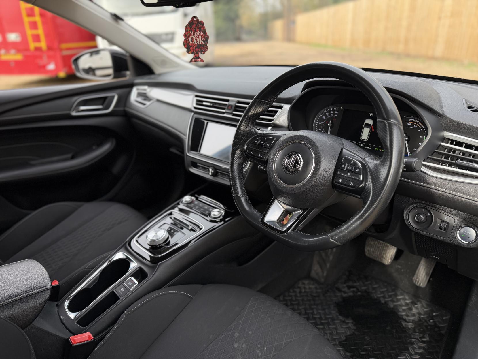 MG MG5 61.1kWh Excite Long Range Estate 5dr Electric Auto (156 ps)