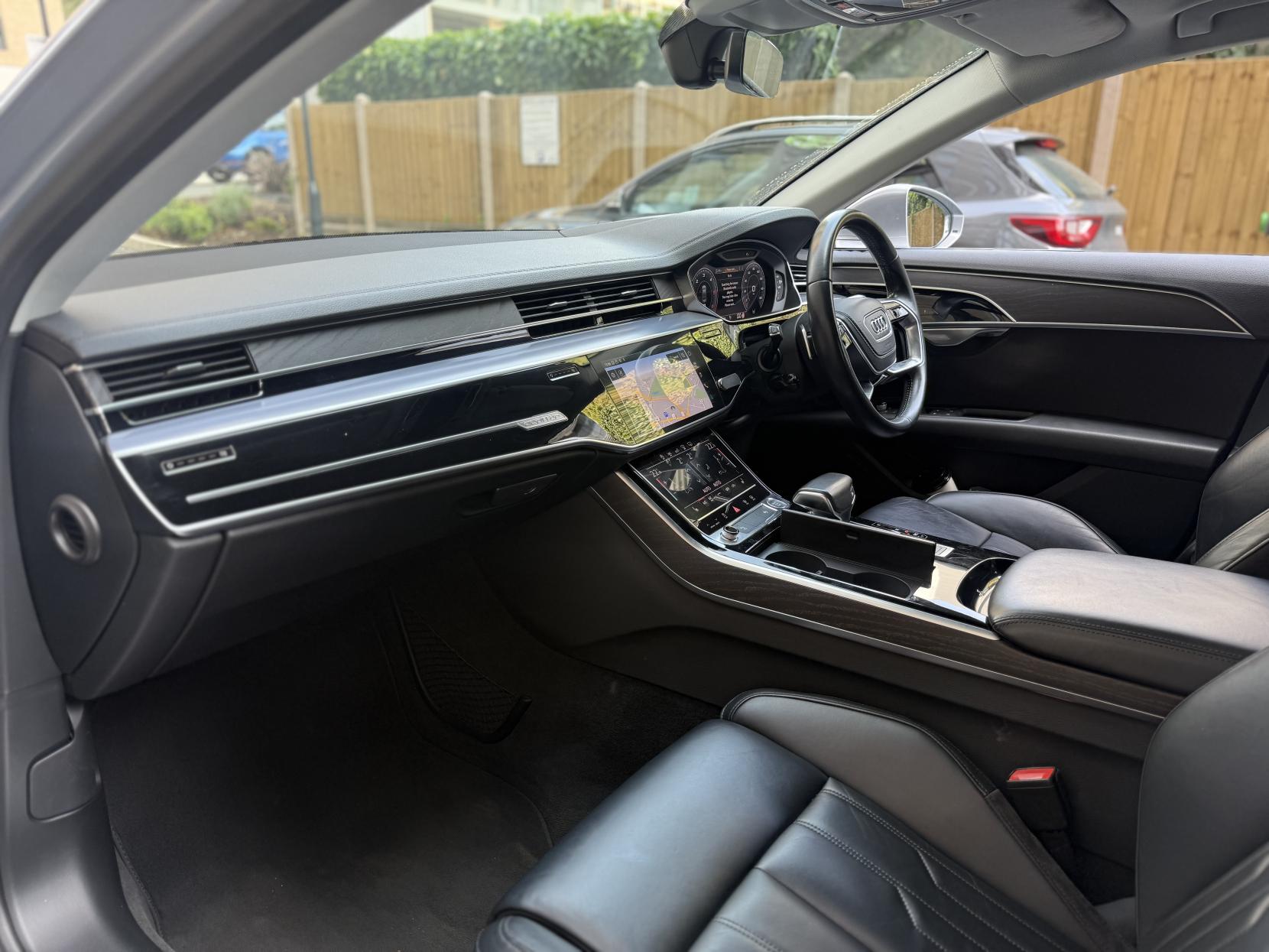 Audi A8 3.0 TDI V6 50 Saloon 4dr Diesel Tiptronic quattro Euro 6 (s/s) (286 ps)
