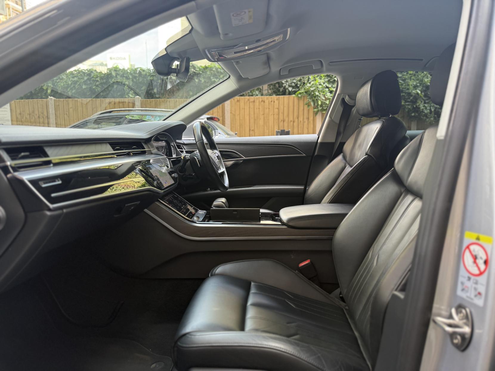 Audi A8 3.0 TDI V6 50 Saloon 4dr Diesel Tiptronic quattro Euro 6 (s/s) (286 ps)