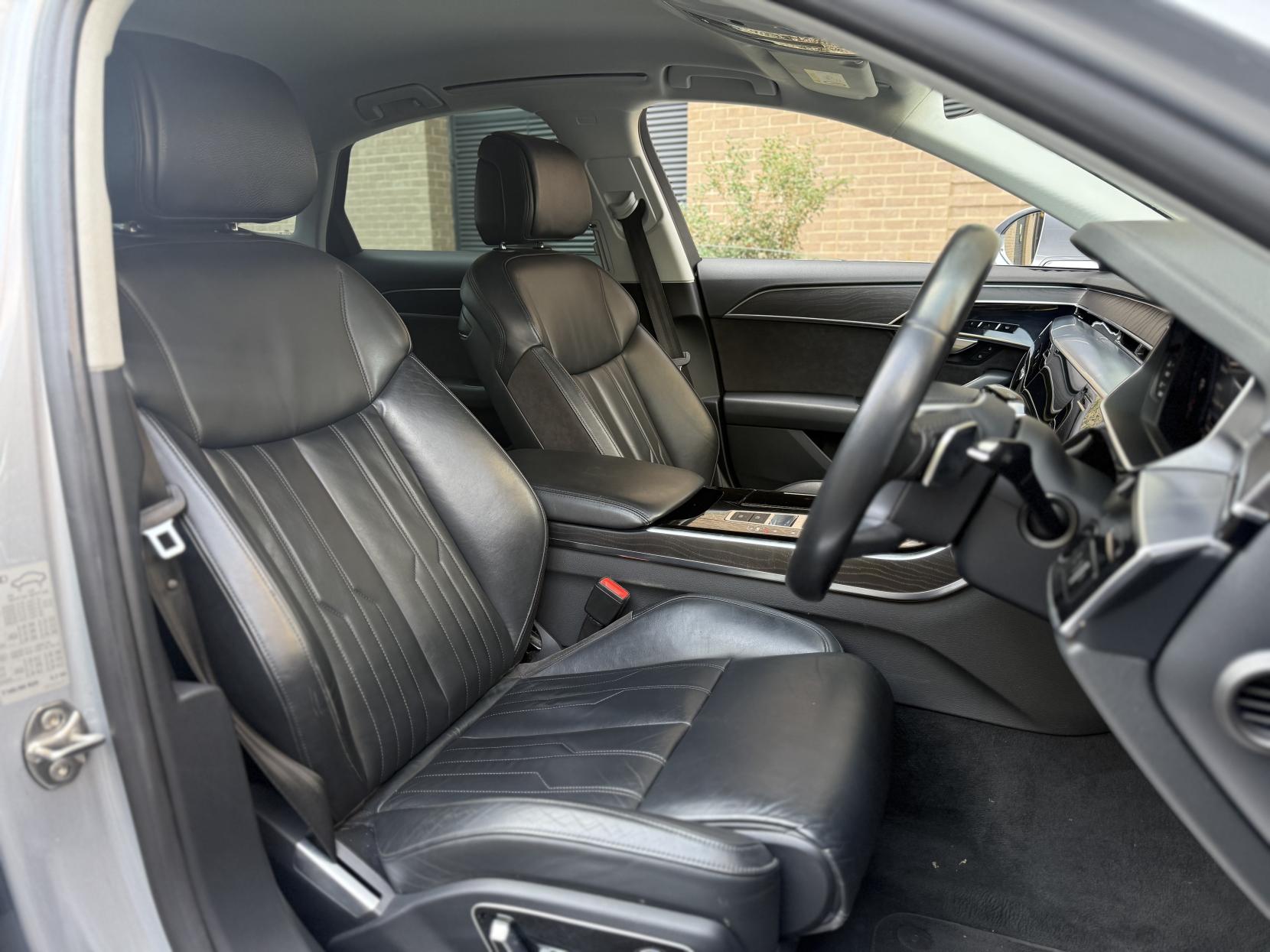 Audi A8 3.0 TDI V6 50 Saloon 4dr Diesel Tiptronic quattro Euro 6 (s/s) (286 ps)