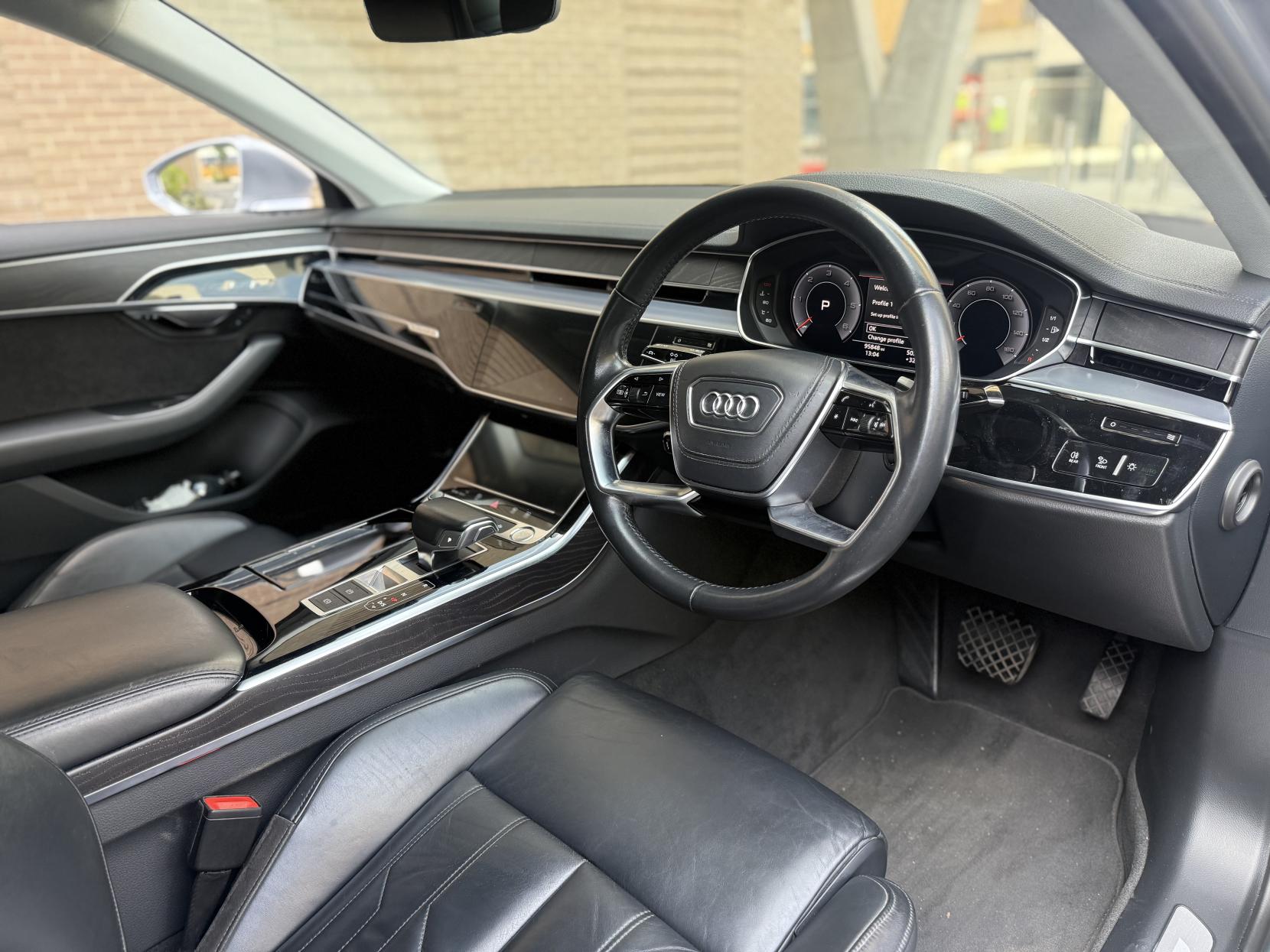 Audi A8 3.0 TDI V6 50 Saloon 4dr Diesel Tiptronic quattro Euro 6 (s/s) (286 ps)
