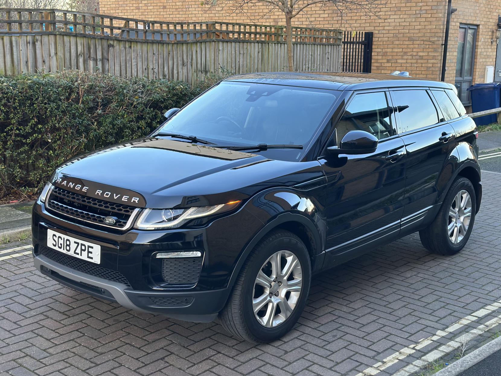 Land Rover Range Rover Evoque 2.0 TD4 SE Tech SUV 5dr Diesel Auto 4WD Euro 6 (s/s) (180 ps)