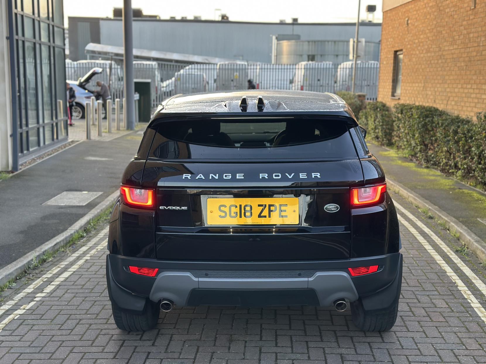 Land Rover Range Rover Evoque 2.0 TD4 SE Tech SUV 5dr Diesel Auto 4WD Euro 6 (s/s) (180 ps)