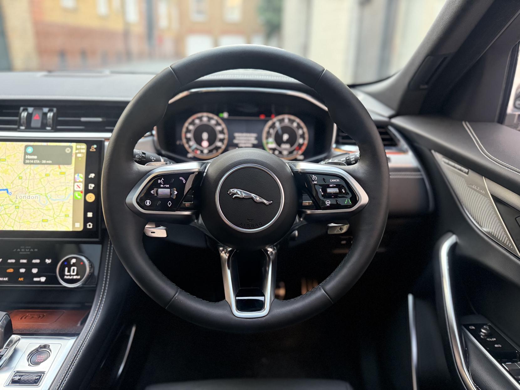 Jaguar F-PACE 2.0 P400e 19.3kWh R-Dynamic SE Black SUV 5dr Petrol Plug-in Hybrid Auto AWD Euro 6 (s/s) (404 ps)