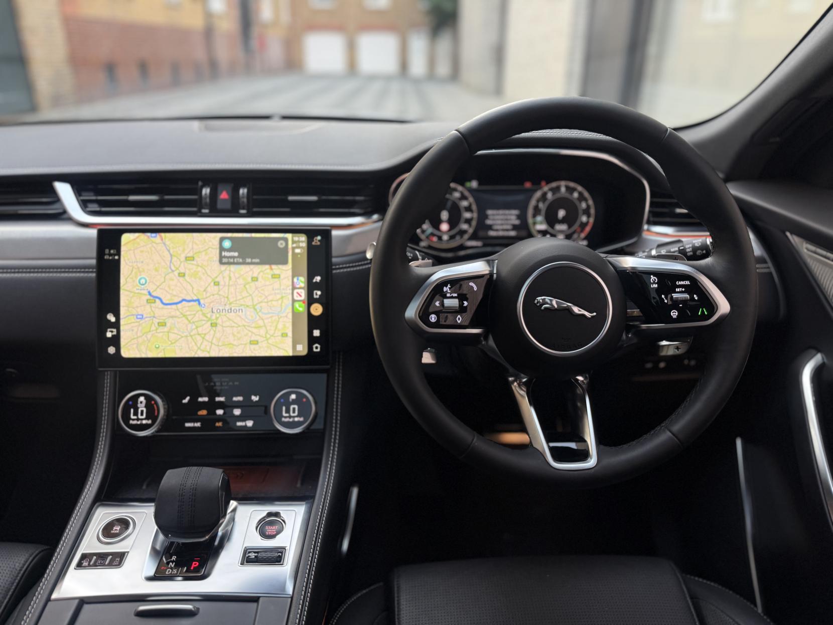 Jaguar F-PACE 2.0 P400e 19.3kWh R-Dynamic SE Black SUV 5dr Petrol Plug-in Hybrid Auto AWD Euro 6 (s/s) (404 ps)