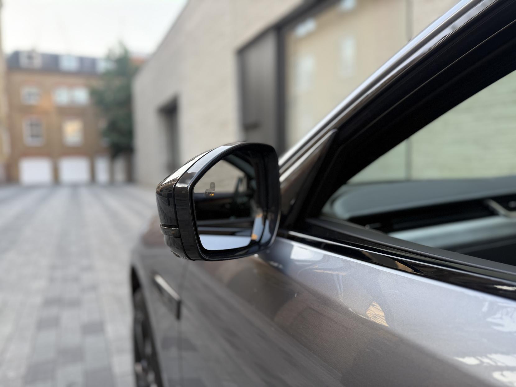 Jaguar F-PACE 2.0 P400e 19.3kWh R-Dynamic SE Black SUV 5dr Petrol Plug-in Hybrid Auto AWD Euro 6 (s/s) (404 ps)