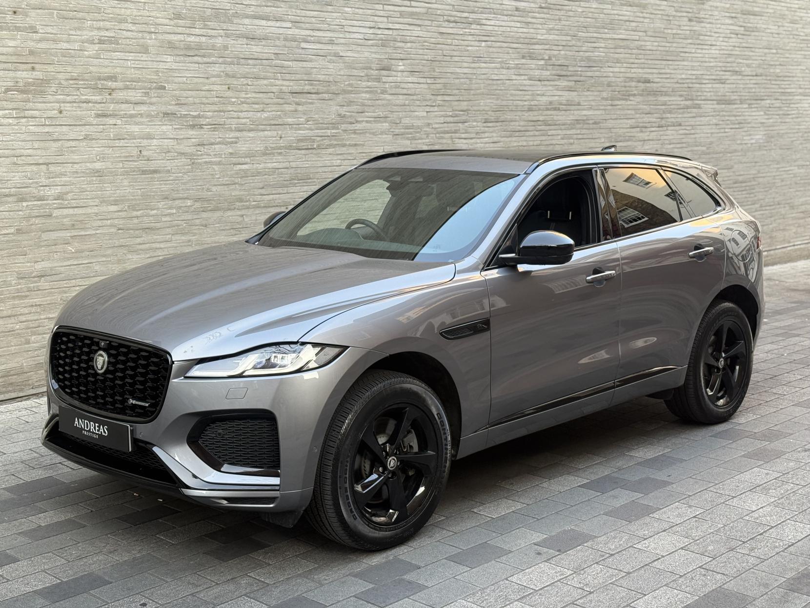 Jaguar F-PACE 2.0 P400e 19.3kWh R-Dynamic SE Black SUV 5dr Petrol Plug-in Hybrid Auto AWD Euro 6 (s/s) (404 ps)