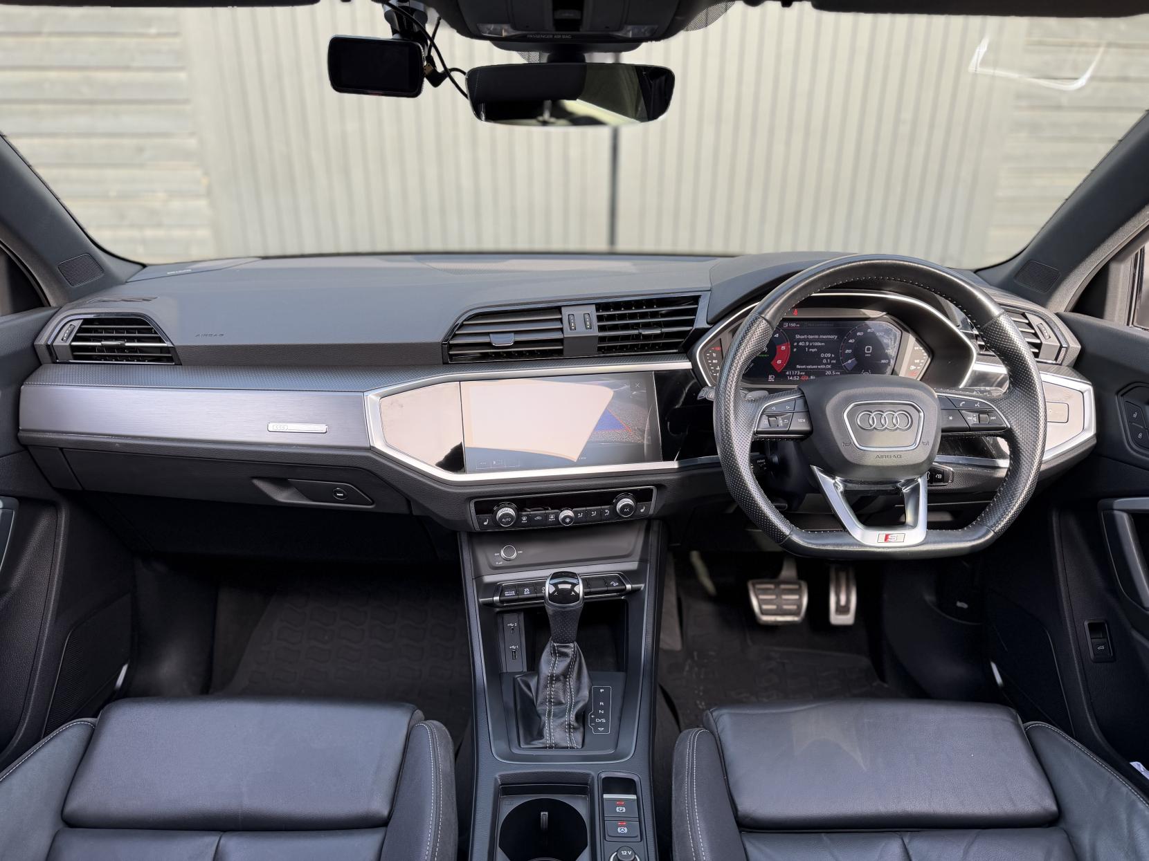 Audi Q3 2.0 TDI 35 S line SUV 5dr Diesel S Tronic Euro 6 (s/s) (150 ps)