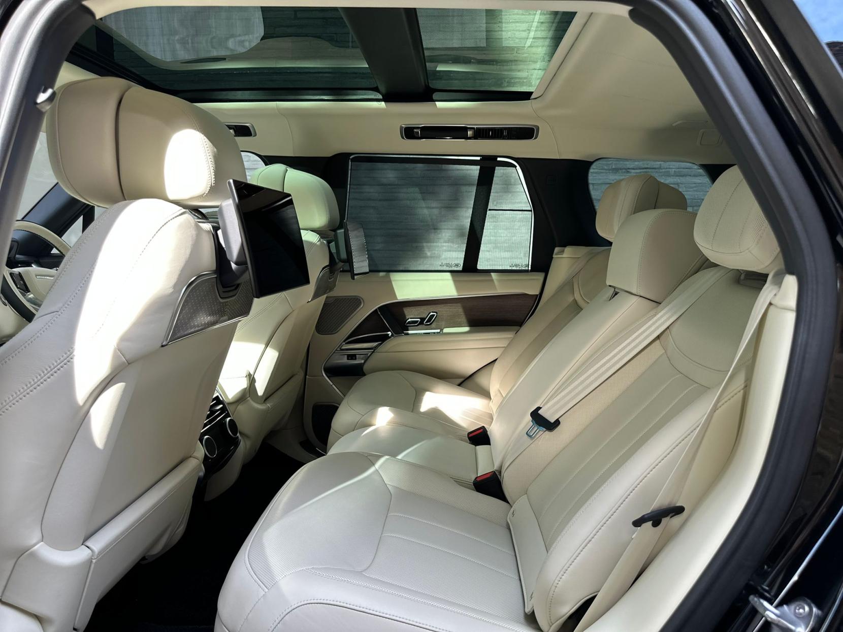 Land Rover Range Rover 4.4 P530 V8 Autobiography SUV 5dr Petrol Auto 4WD Euro 6 (s/s) (530 ps)
