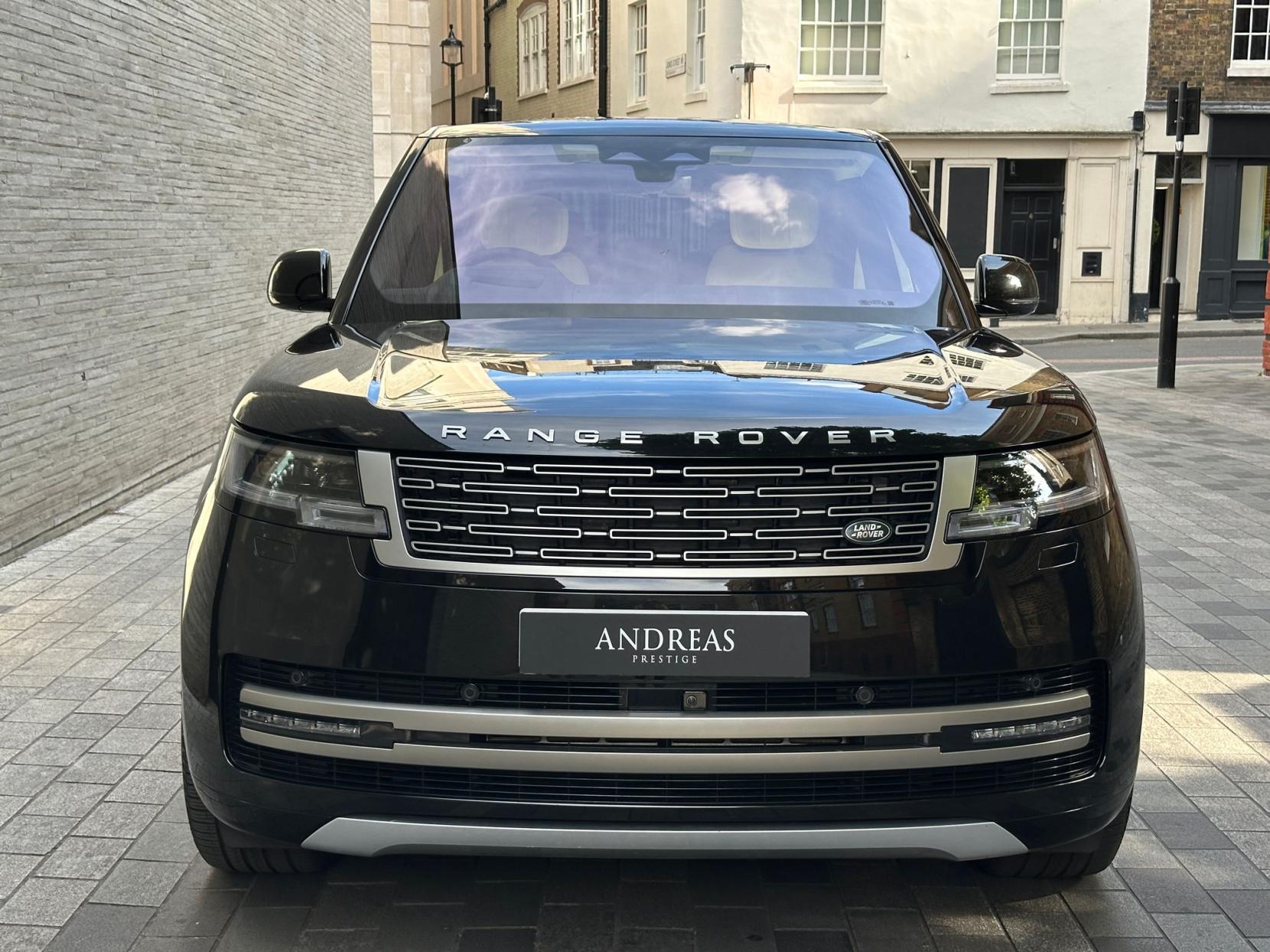 Land Rover Range Rover 4.4 P530 V8 Autobiography SUV 5dr Petrol Auto 4WD Euro 6 (s/s) (530 ps)