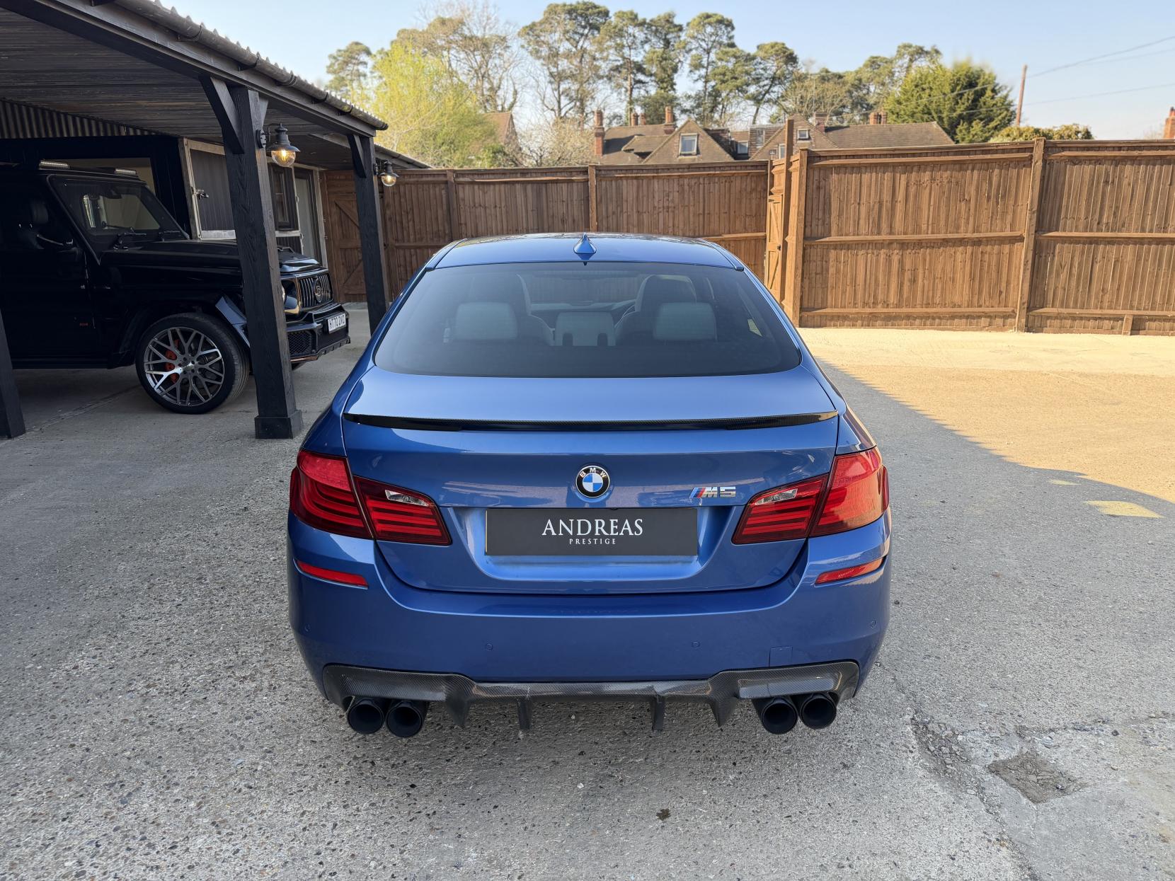 BMW M5 4.4 V8 Saloon 4dr Petrol DCT Euro 5 (s/s) (560 ps)