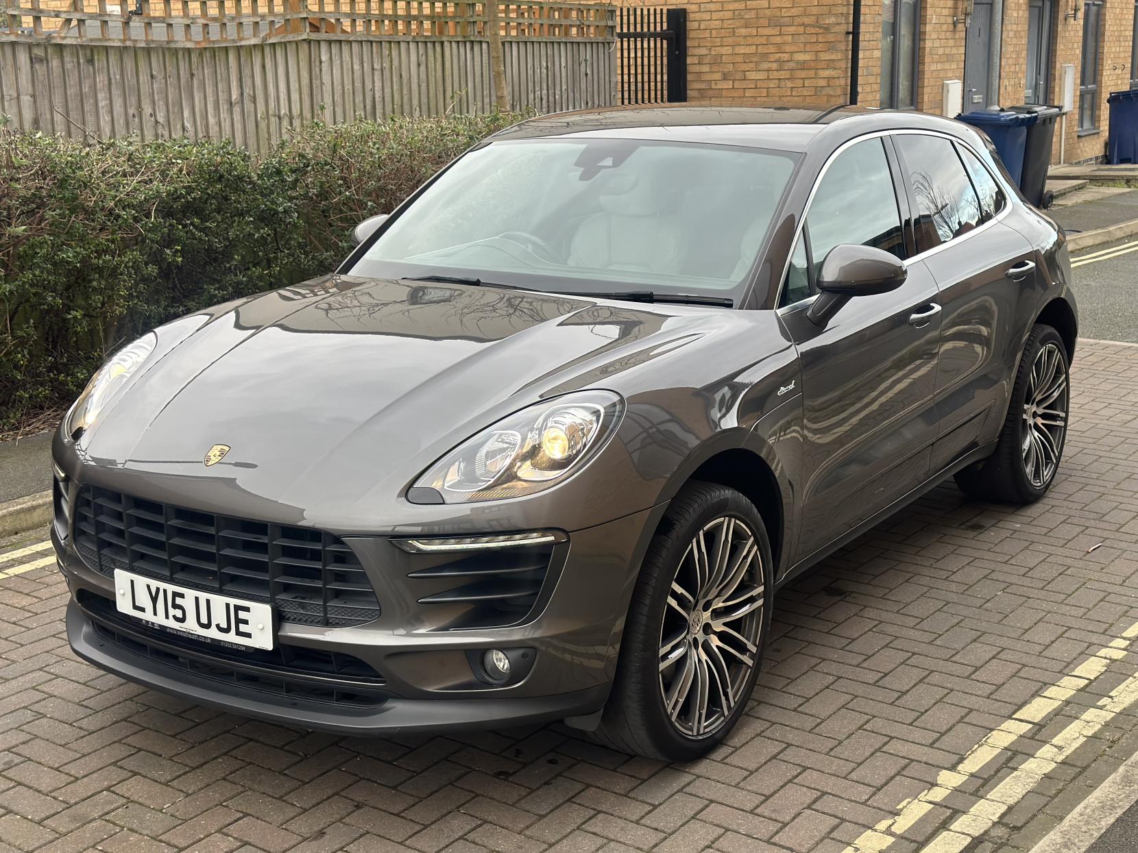 Porsche Macan 3.0 TD V6 S SUV 5dr Diesel PDK 4WD Euro 6 (s/s) (258 ps)