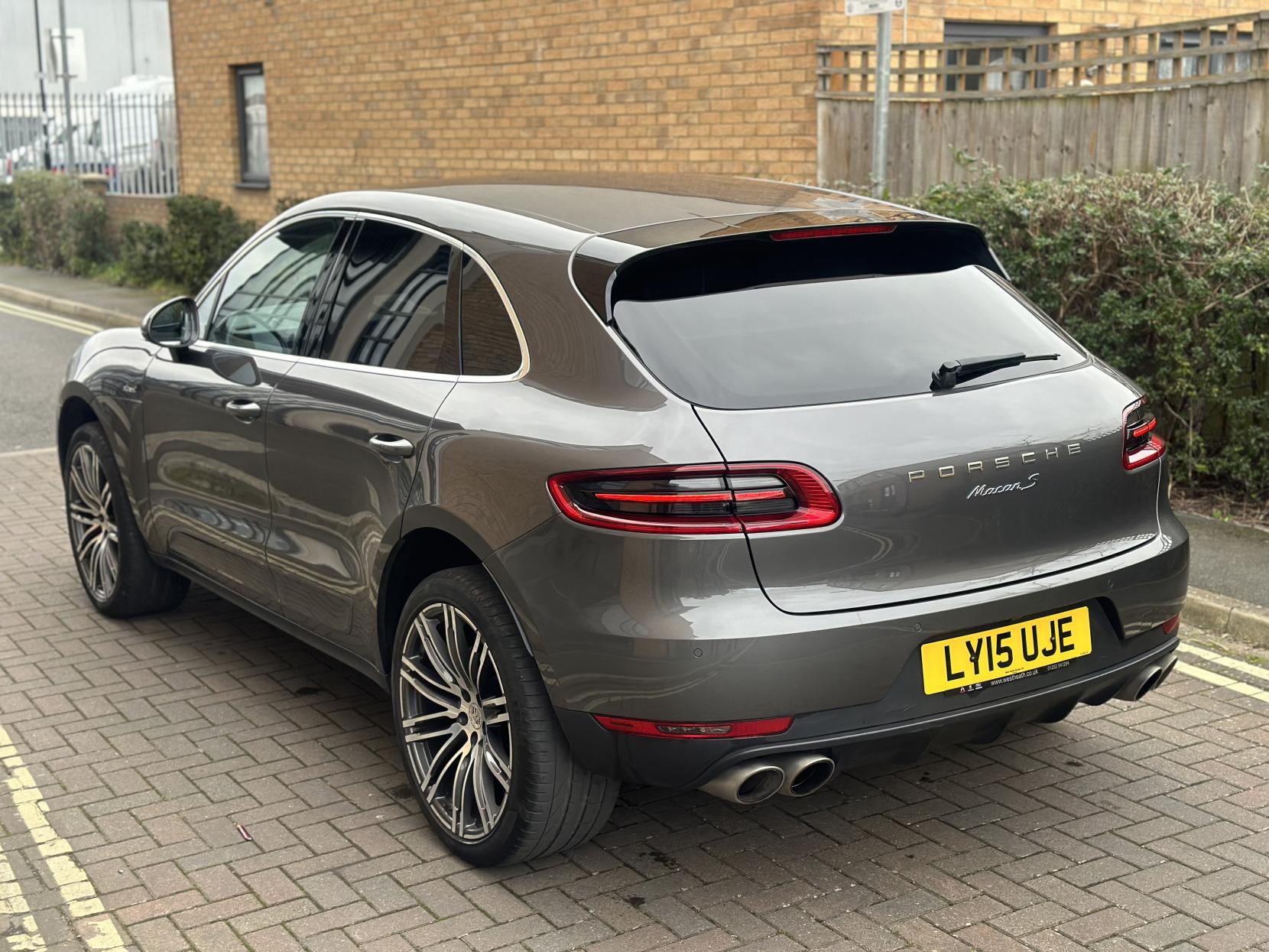 Porsche Macan 3.0 TD V6 S SUV 5dr Diesel PDK 4WD Euro 6 (s/s) (258 ps)