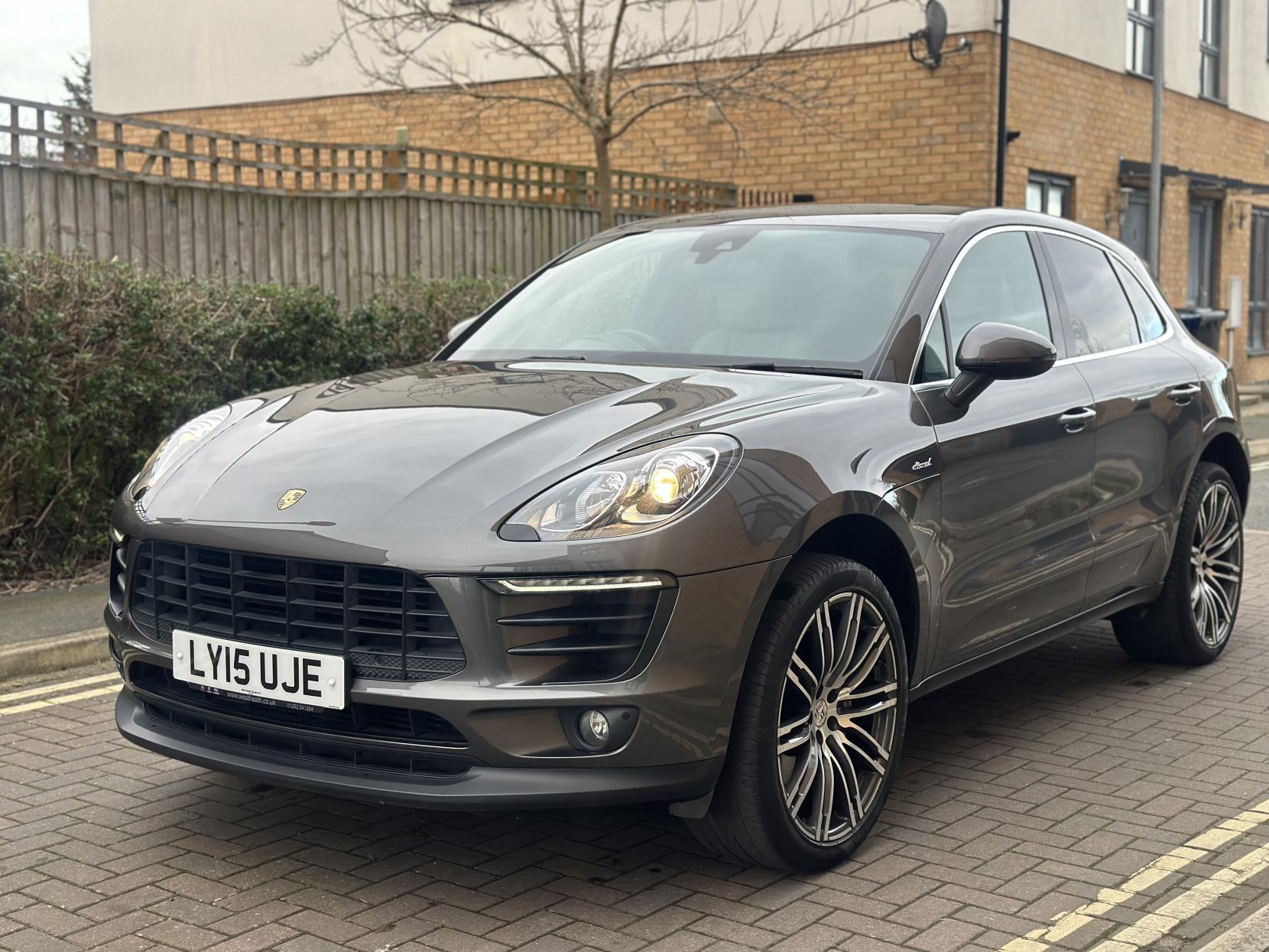 Porsche Macan 3.0 TD V6 S SUV 5dr Diesel PDK 4WD Euro 6 (s/s) (258 ps)