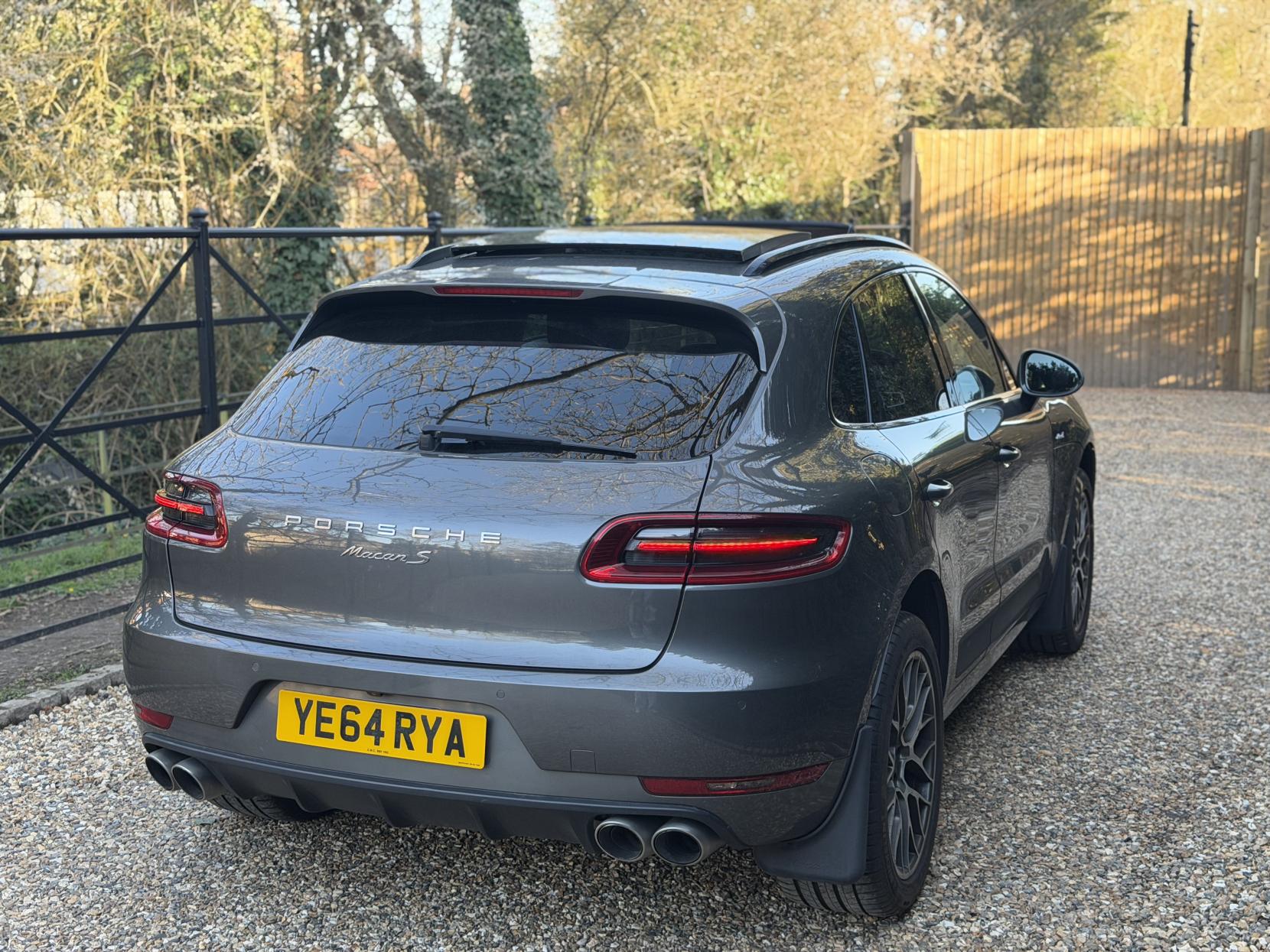 Porsche Macan 3.0 TD V6 S SUV 5dr Diesel PDK 4WD Euro 6 (s/s) (258 ps)