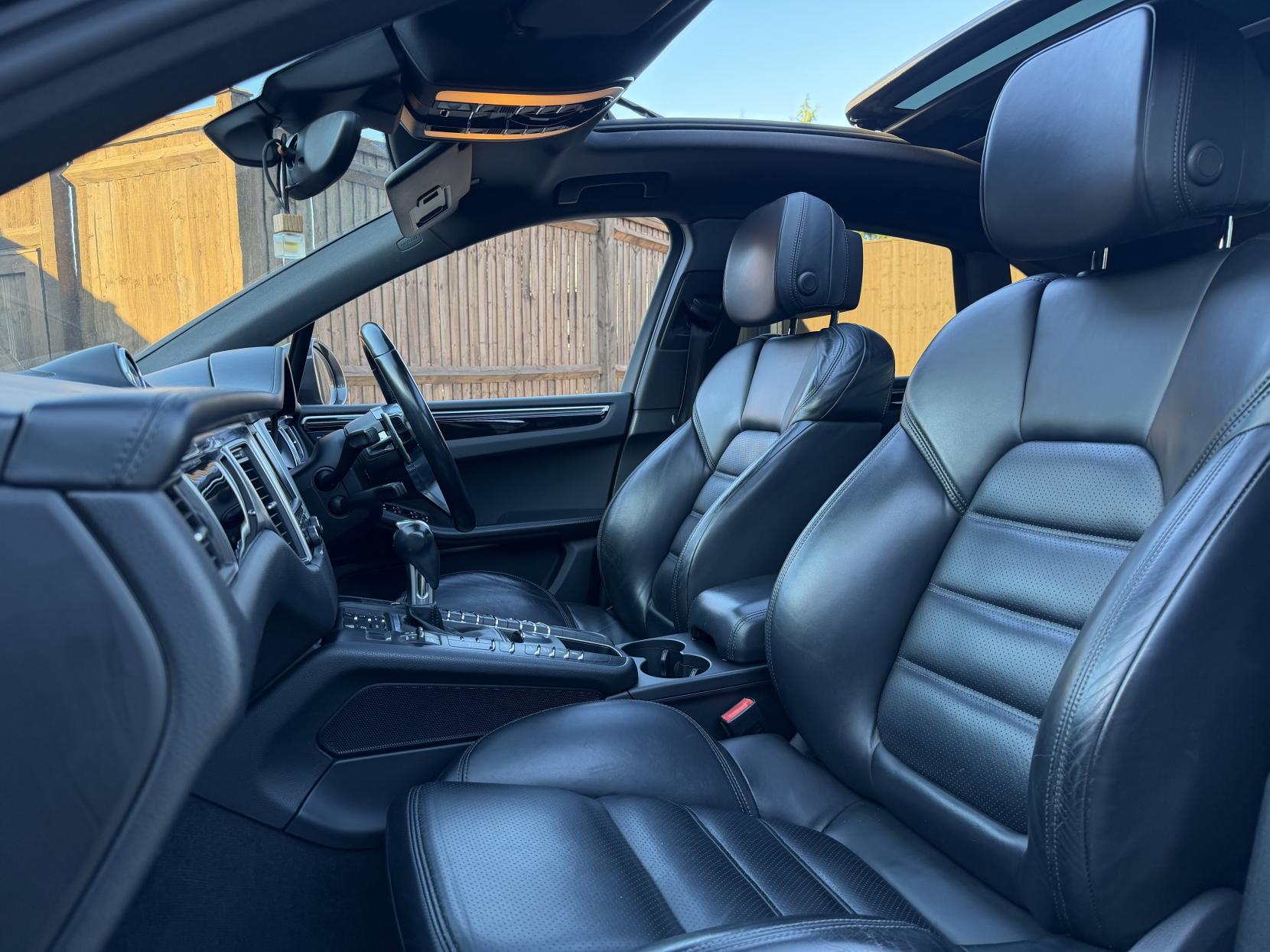 Porsche Macan 3.0 TD V6 S SUV 5dr Diesel PDK 4WD Euro 6 (s/s) (258 ps)