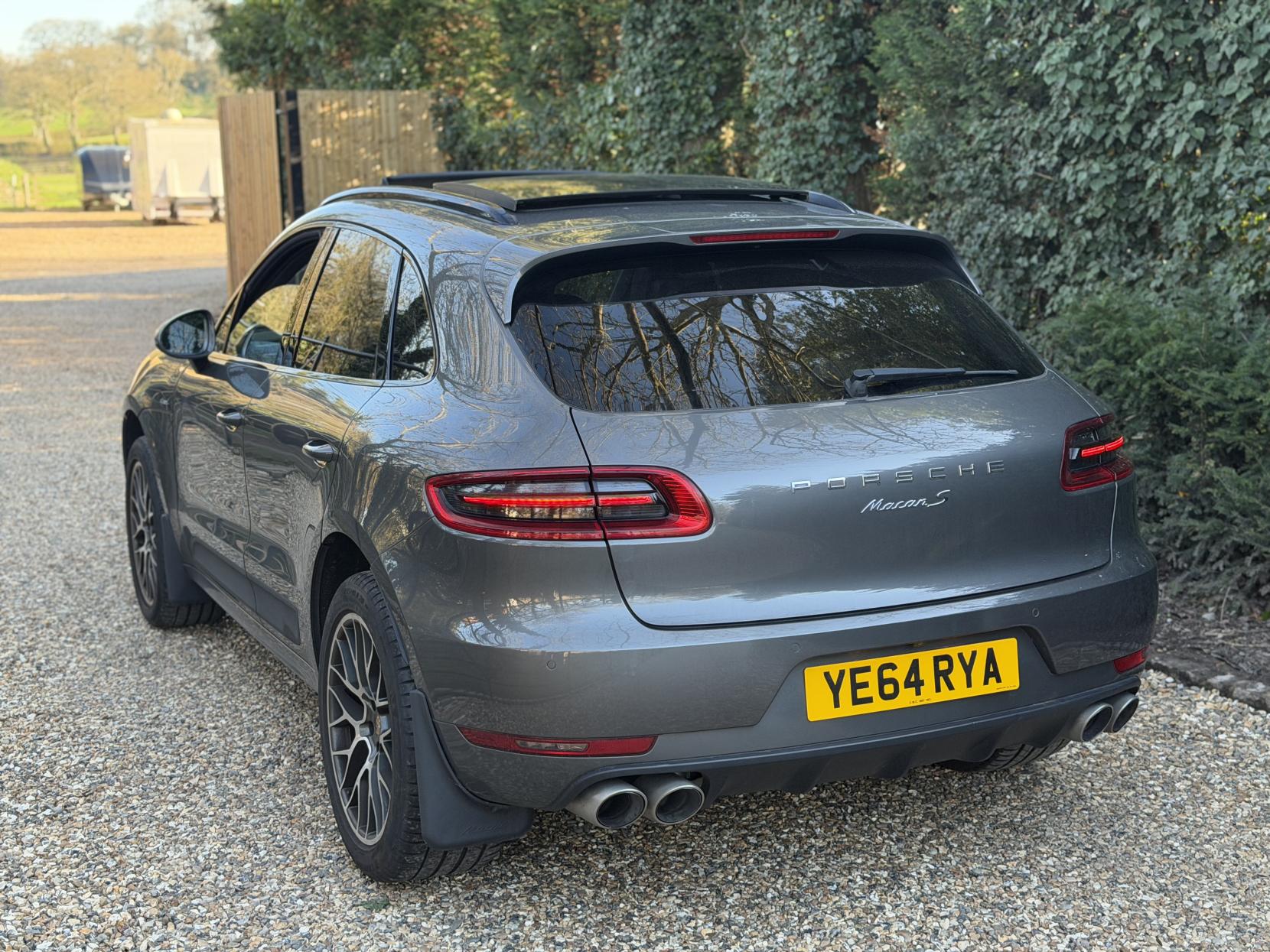 Porsche Macan 3.0 TD V6 S SUV 5dr Diesel PDK 4WD Euro 6 (s/s) (258 ps)