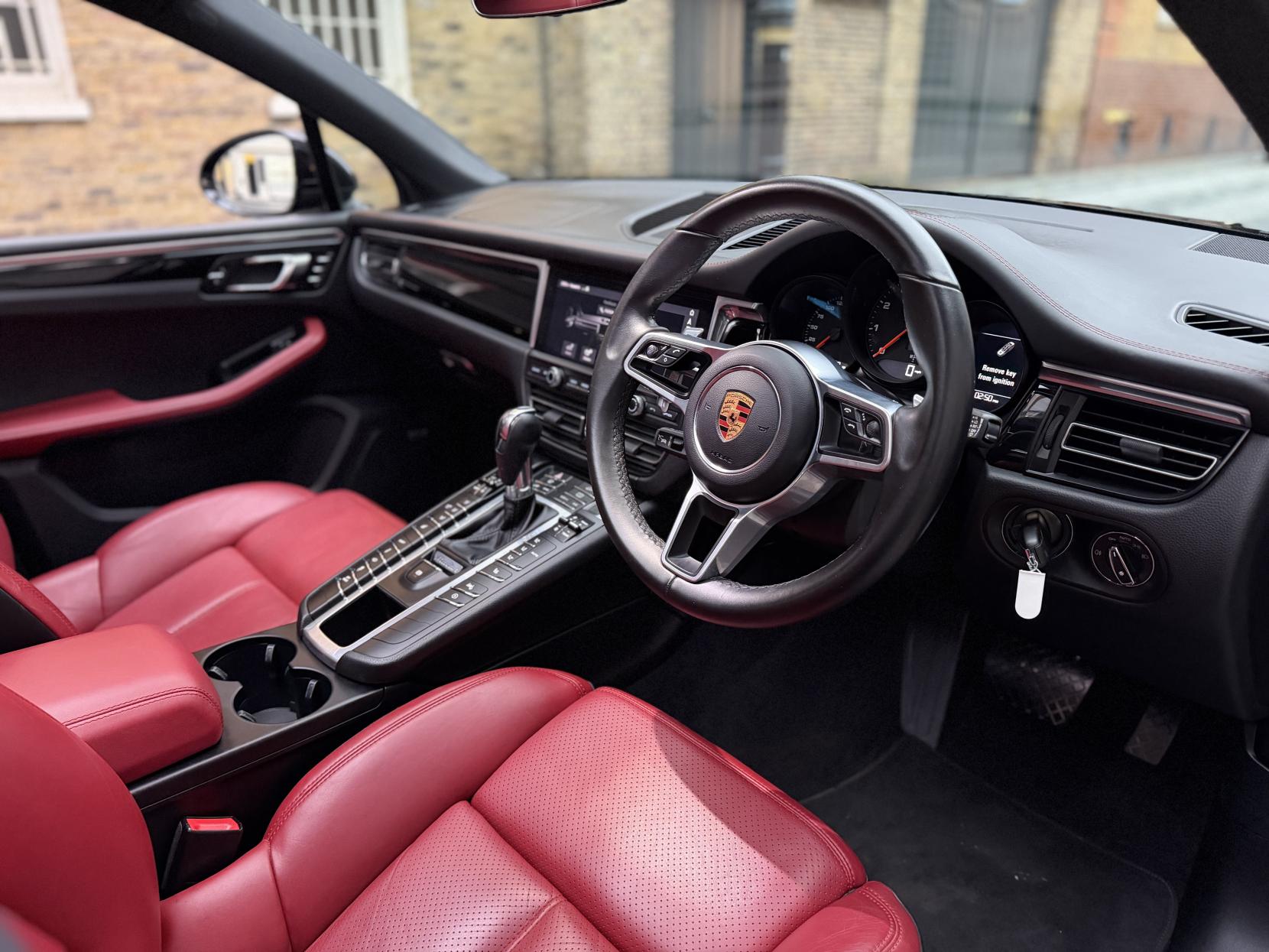 Porsche Macan 2.0 SUV (2018 - 2024)