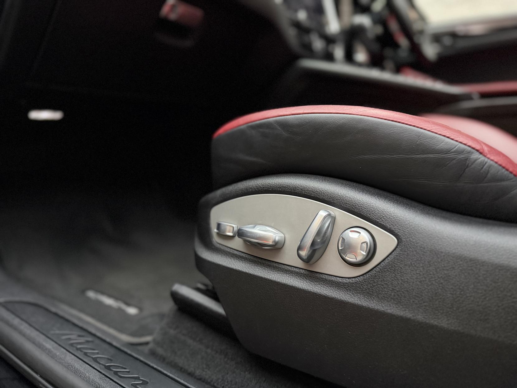 Porsche Macan 2.0 SUV (2018 - 2024)