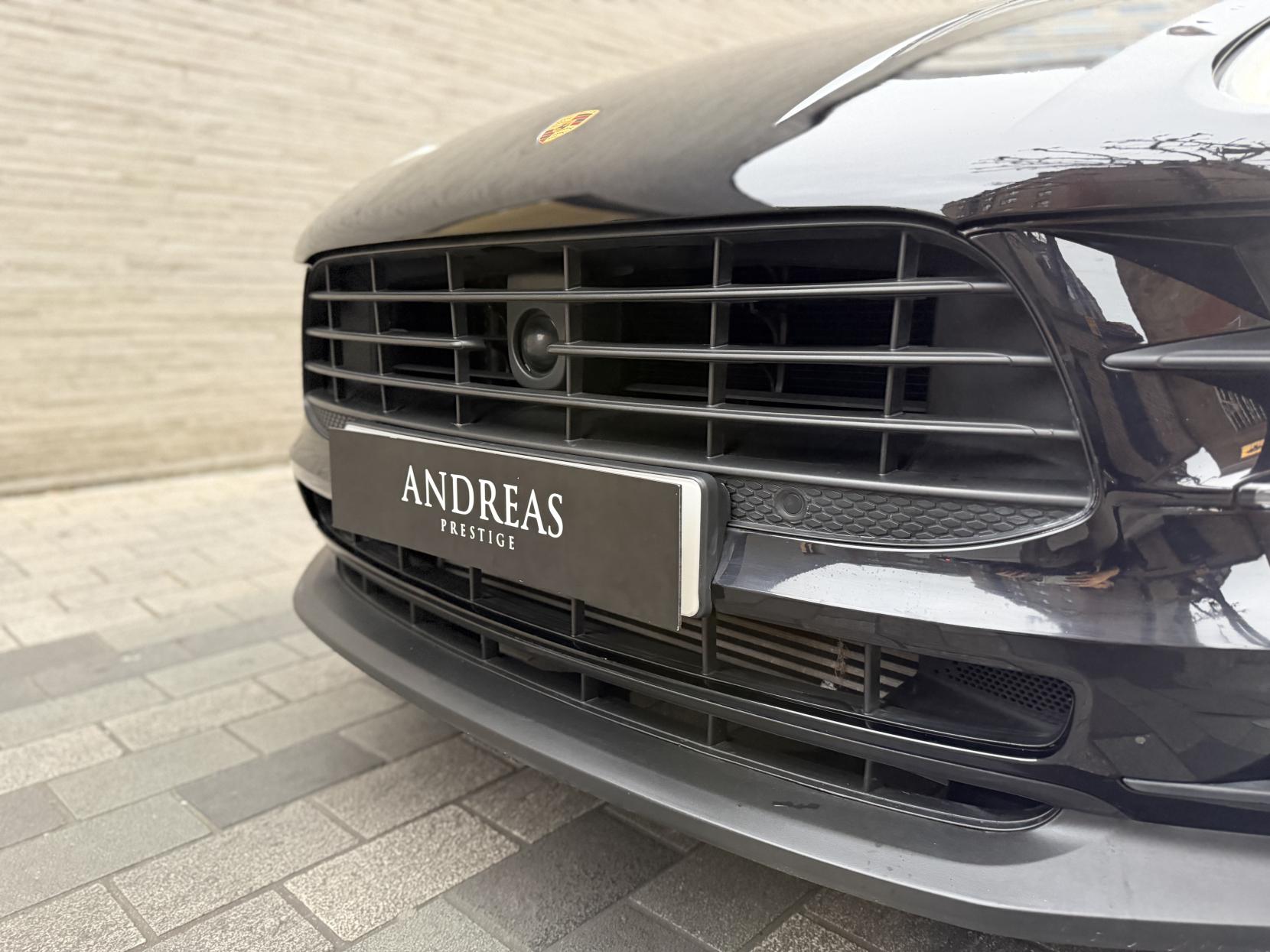 Porsche Macan 2.0 SUV (2018 - 2024)