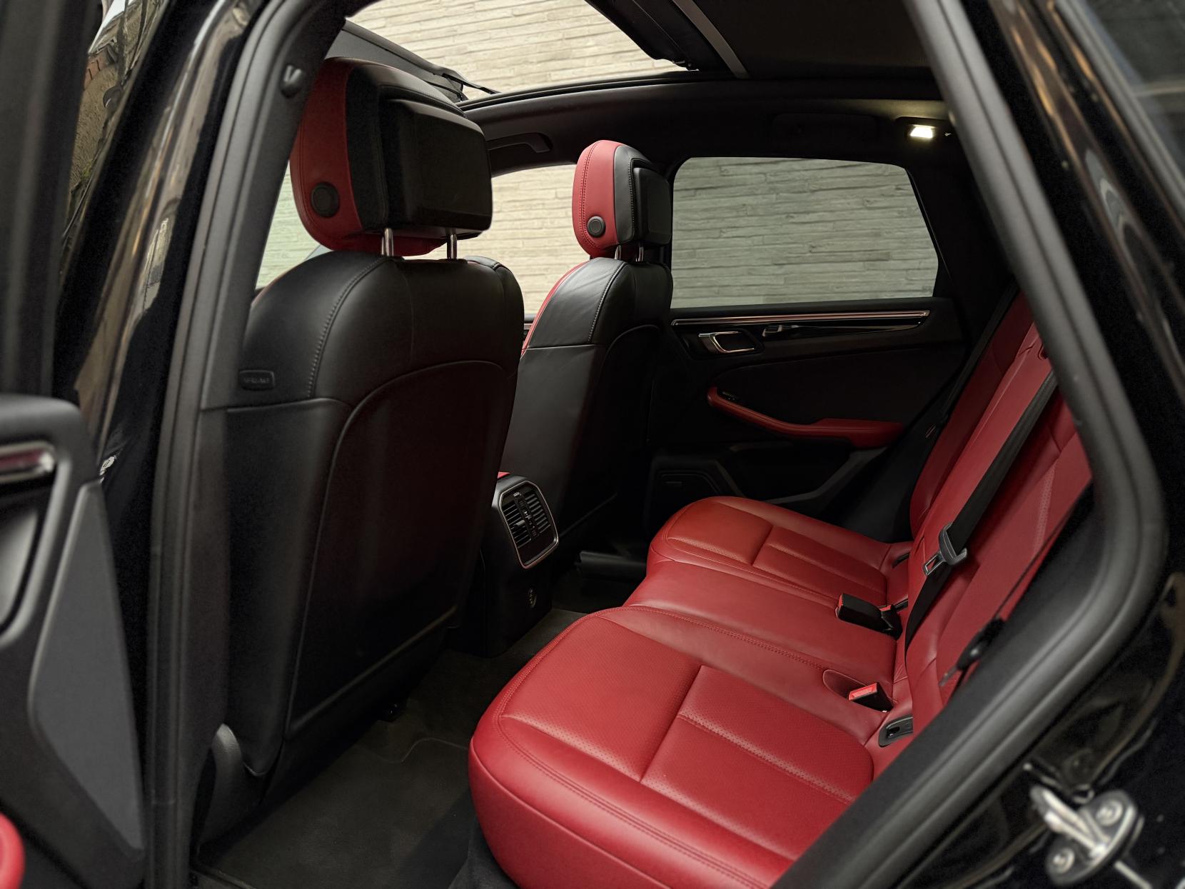 Porsche Macan 2.0 SUV (2018 - 2024)