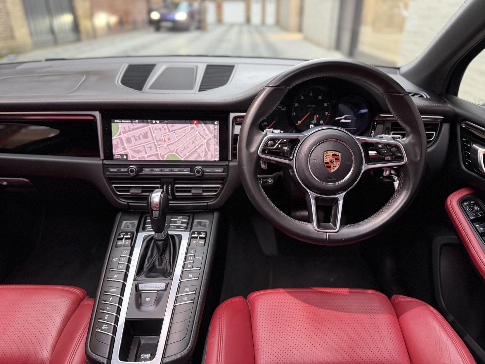 Porsche Macan 2.0 SUV (2018 - 2024)