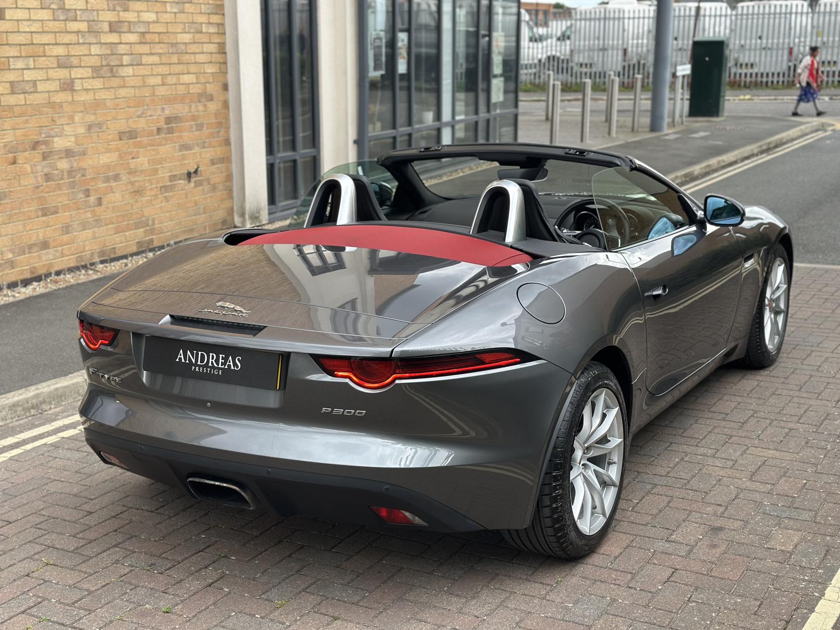 Jaguar F-Type 2.0i GPF Convertible 2dr Petrol Auto Euro 6 (s/s) (300 ps)