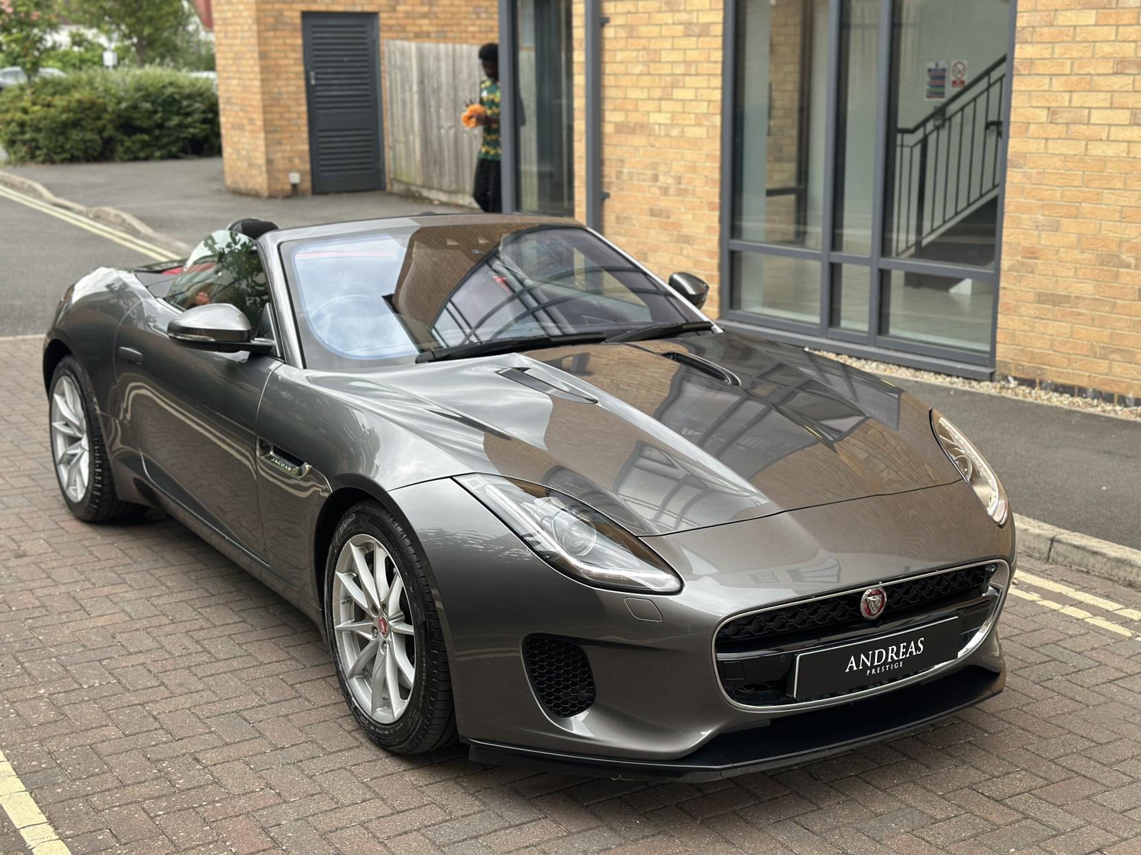 Jaguar F-Type 2.0i GPF Convertible 2dr Petrol Auto Euro 6 (s/s) (300 ps)