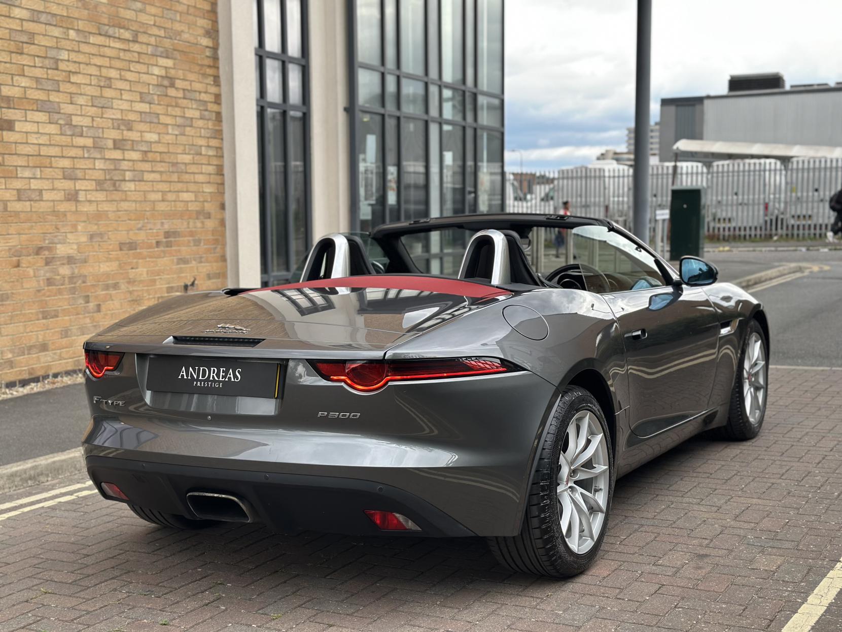 Jaguar F-Type 2.0i GPF Convertible 2dr Petrol Auto Euro 6 (s/s) (300 ps)