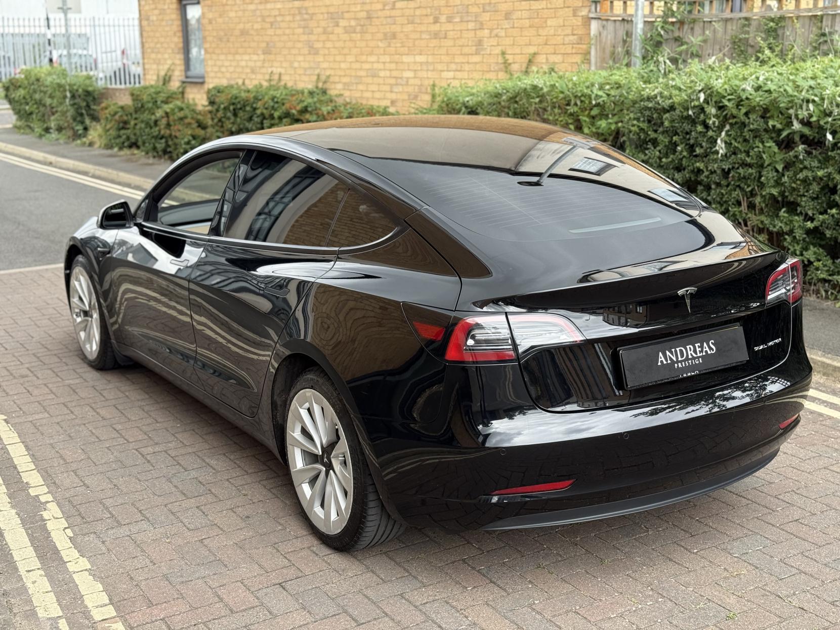 Tesla Model 3 Standard Range Plus Saloon 4dr Electric Auto RWD (241 bhp)