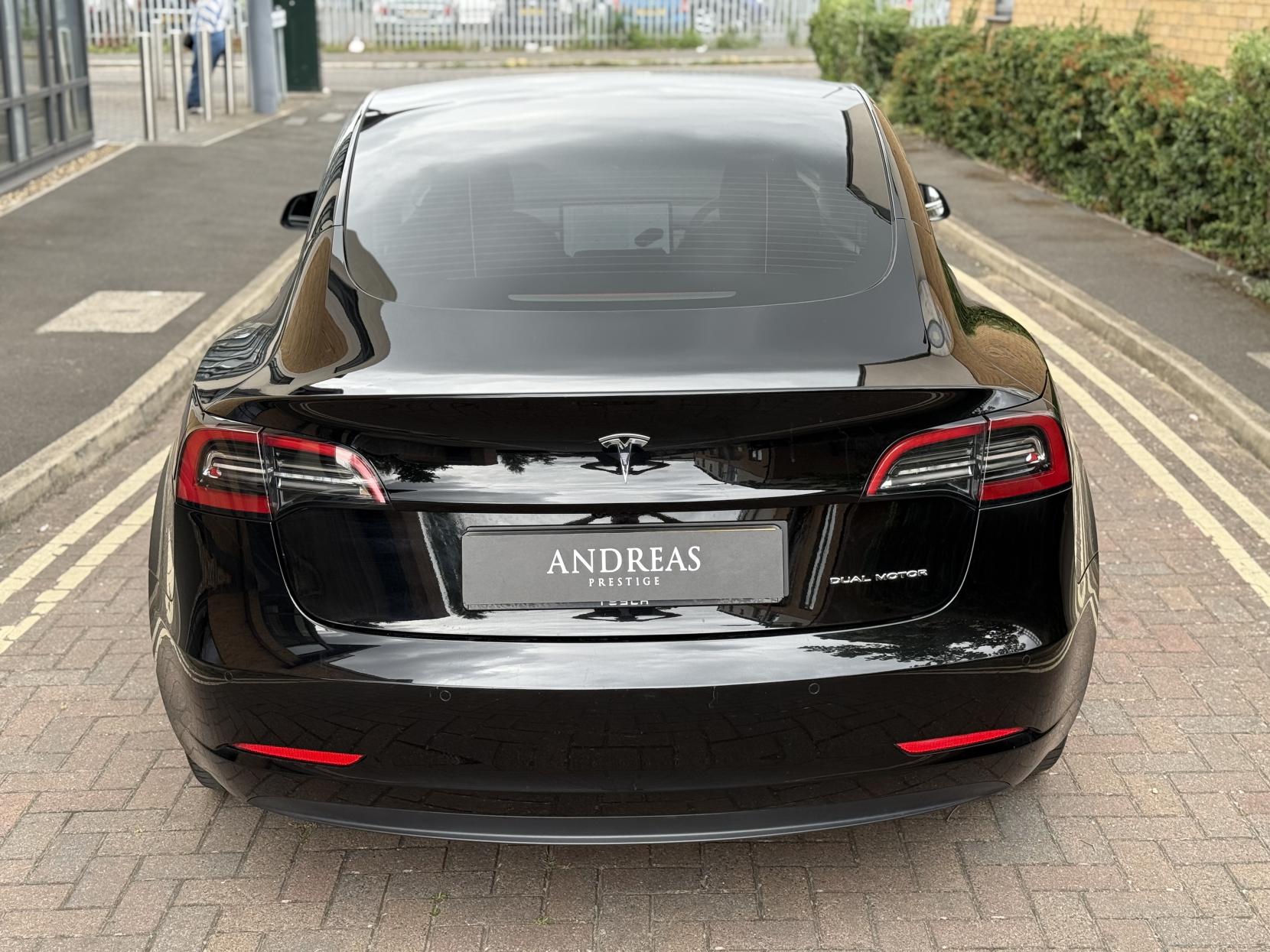 Tesla Model 3 Standard Range Plus Saloon 4dr Electric Auto RWD (241 bhp)