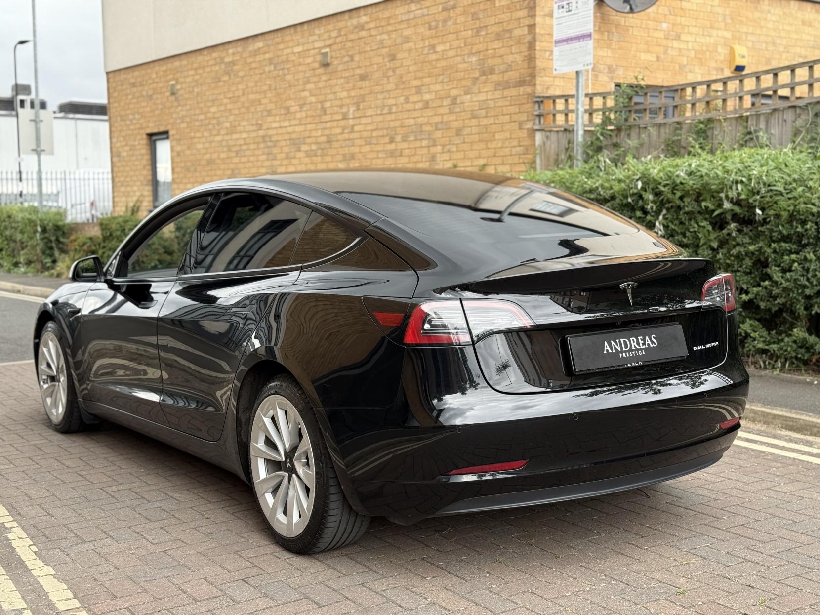 Tesla Model 3 Standard Range Plus Saloon 4dr Electric Auto RWD (241 bhp)
