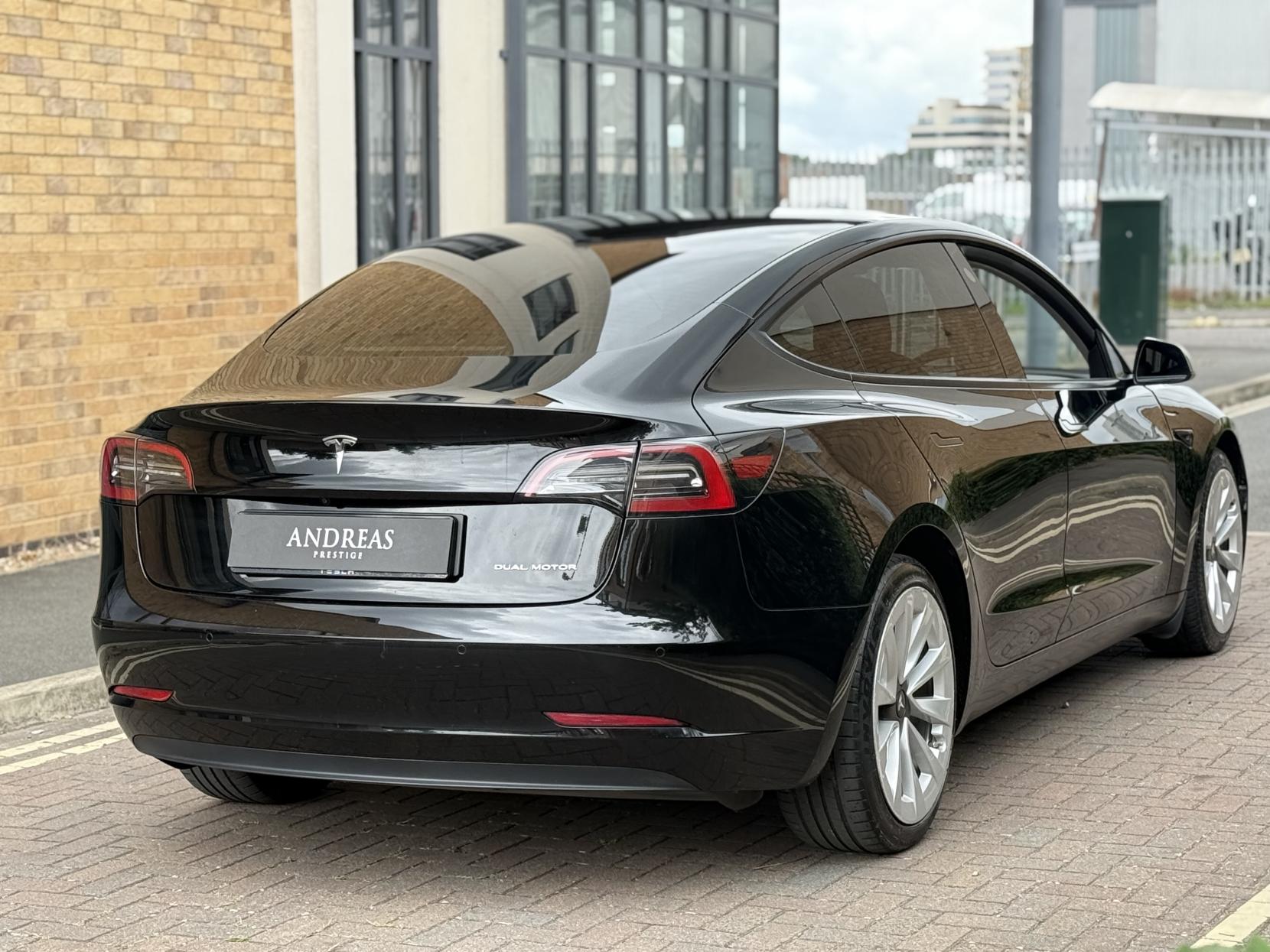 Tesla Model 3 Standard Range Plus Saloon 4dr Electric Auto RWD (241 bhp)