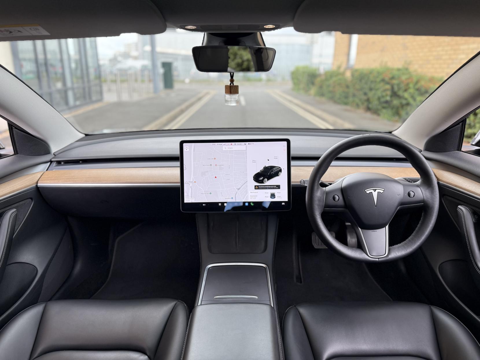 Tesla Model 3 Standard Range Plus Saloon 4dr Electric Auto RWD (241 bhp)